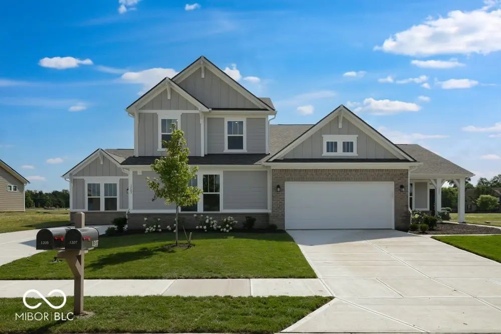 1207 Authentic Lane, Indianapolis