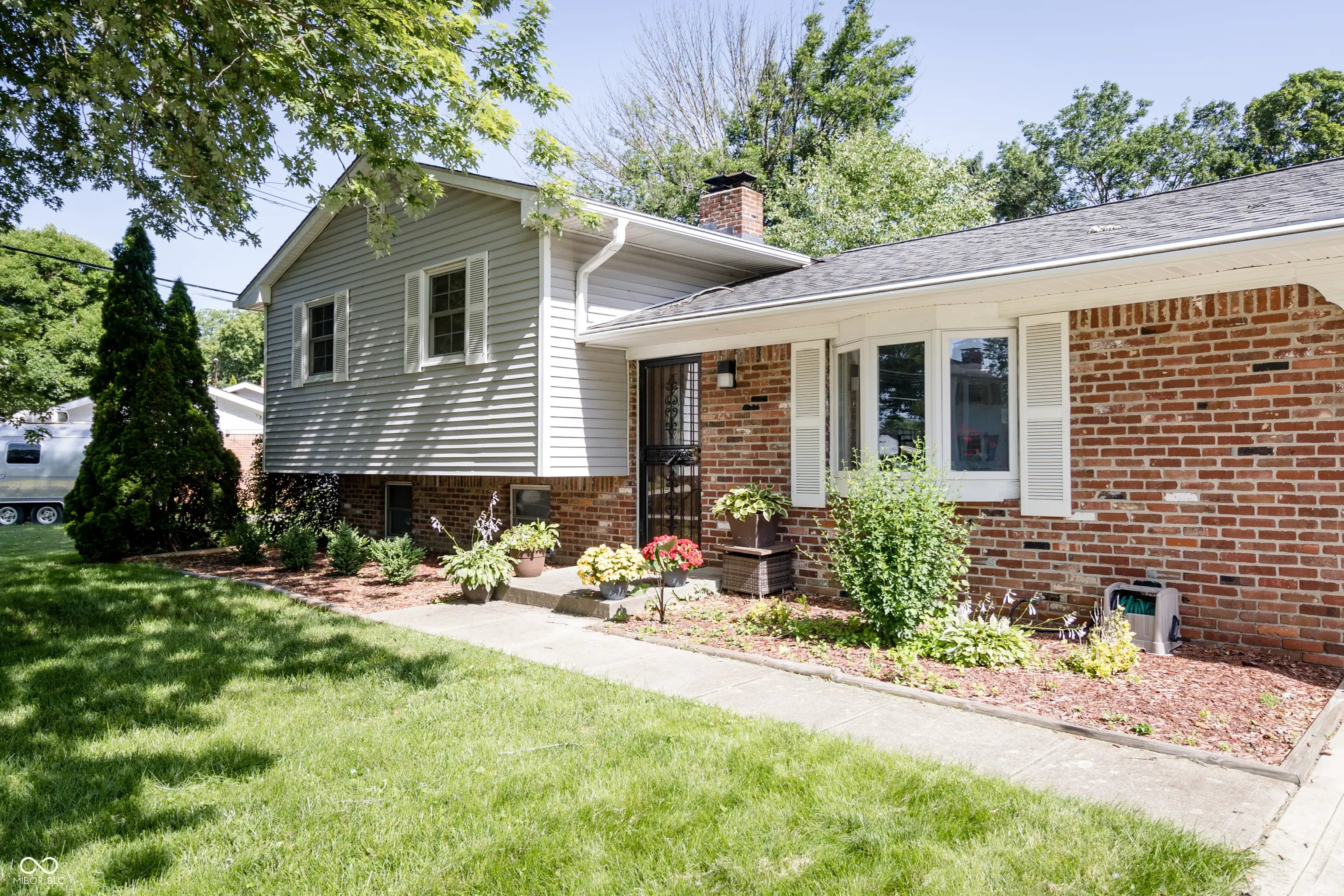 218 Narcissus Drive, Indianapolis