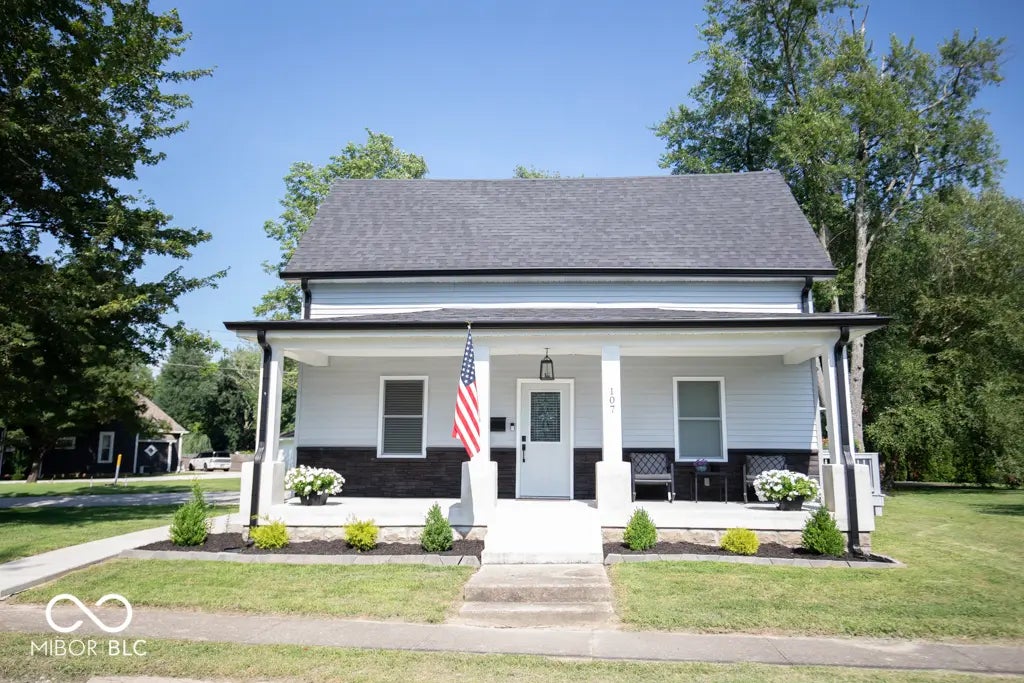 107 W College Street, North Vernon