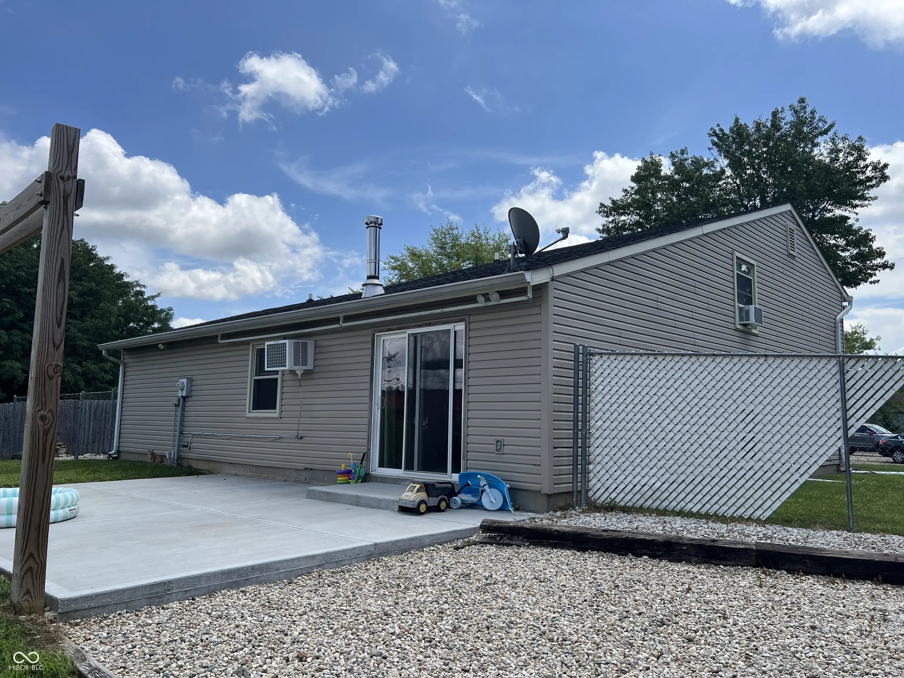 5218 Padre Lane MLS 22053261 Arlington Acres North photo 5