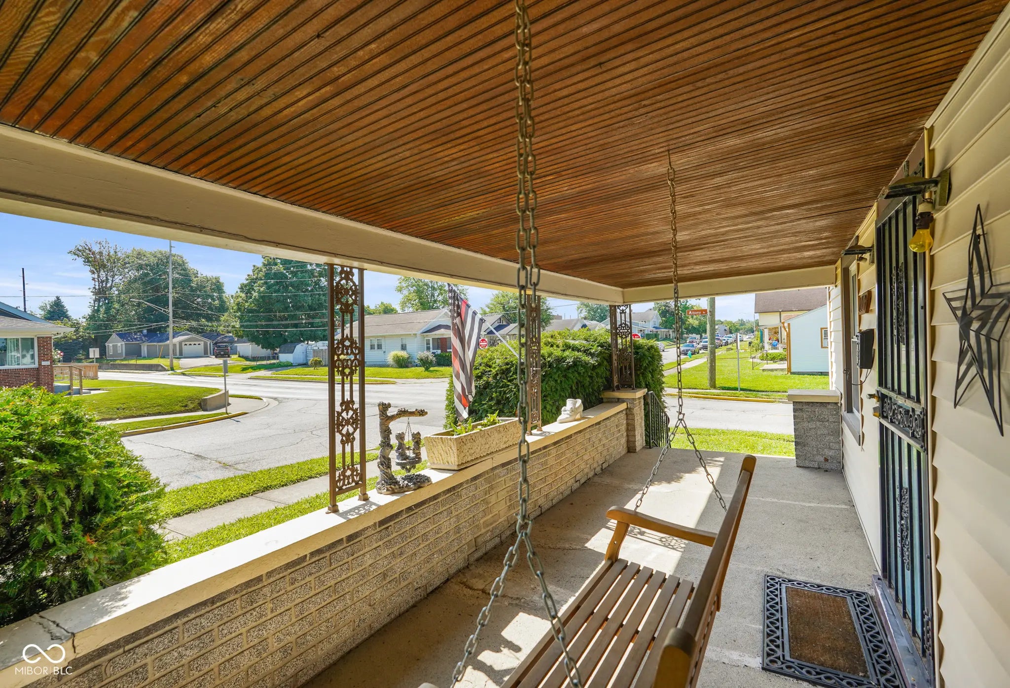 100 N 6th Avenue MLS 22053301 Beech Grove photo 2