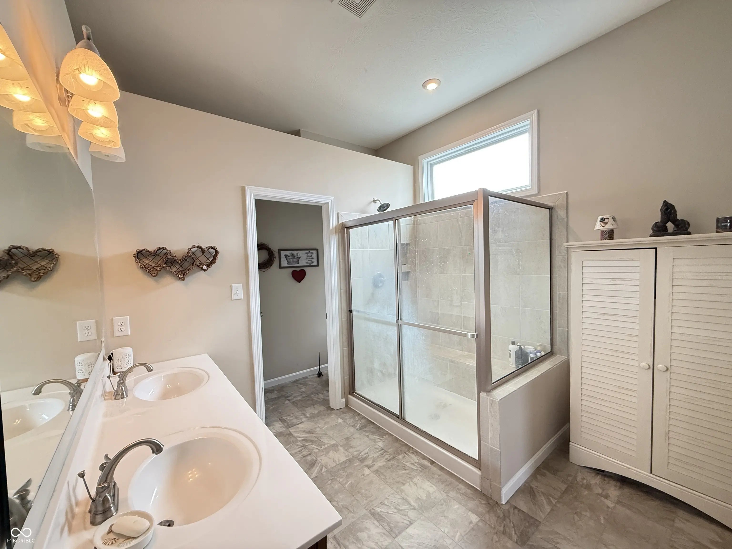 1400 W Springhurst Boulevard MLS 22053366 Meadow At Springhurst photo 12