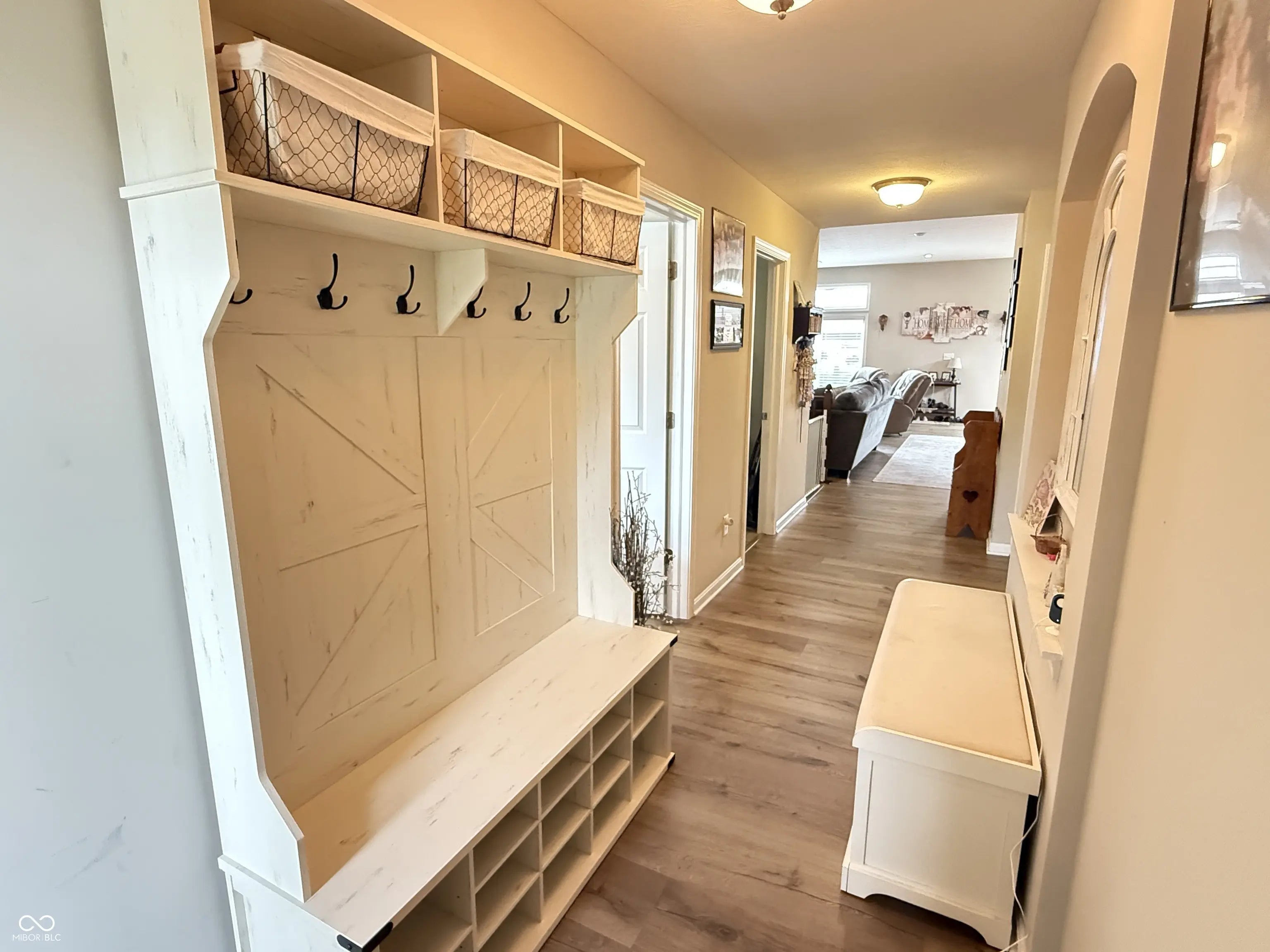 1400 W Springhurst Boulevard MLS 22053366 Meadow At Springhurst photo 4