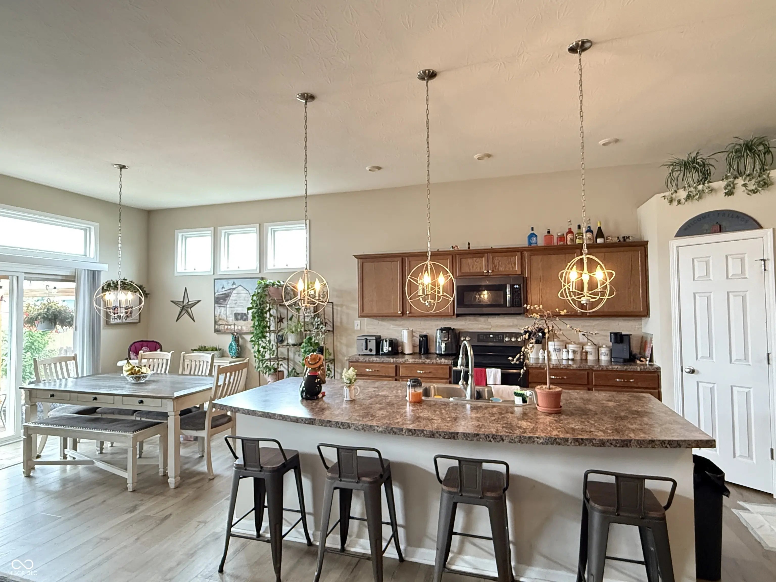 1400 W Springhurst Boulevard MLS 22053366 Meadow At Springhurst photo 7