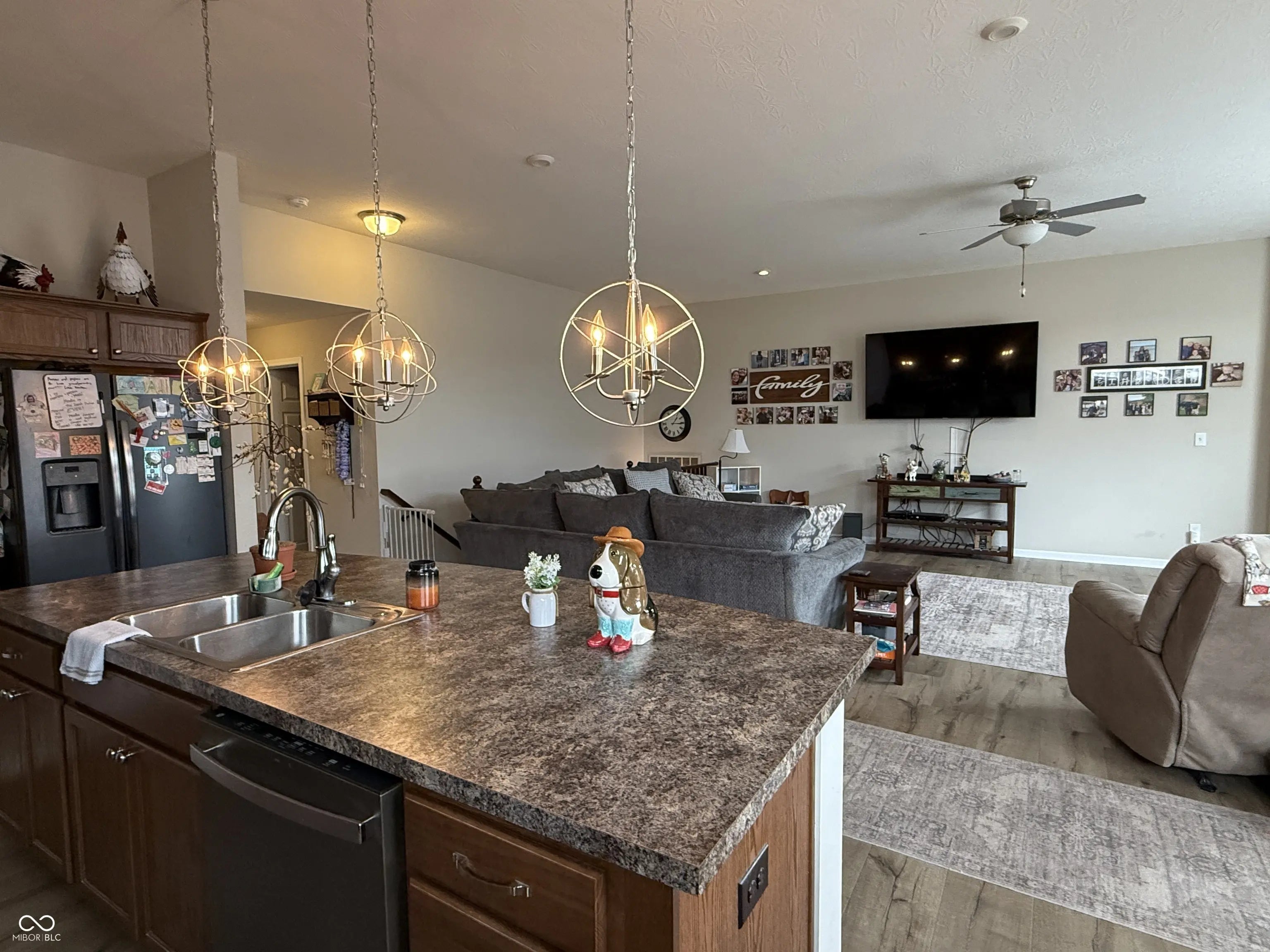 1400 W Springhurst Boulevard MLS 22053366 Meadow At Springhurst photo 8