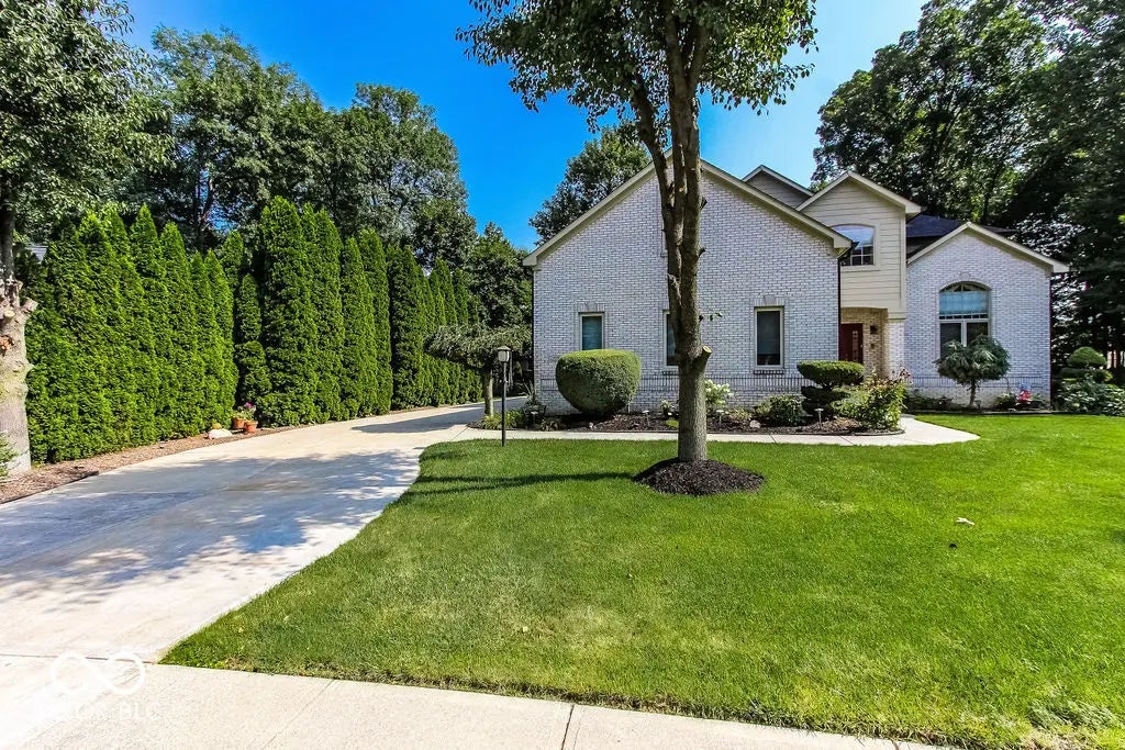 7619 Oak Grove Drive, Indianapolis