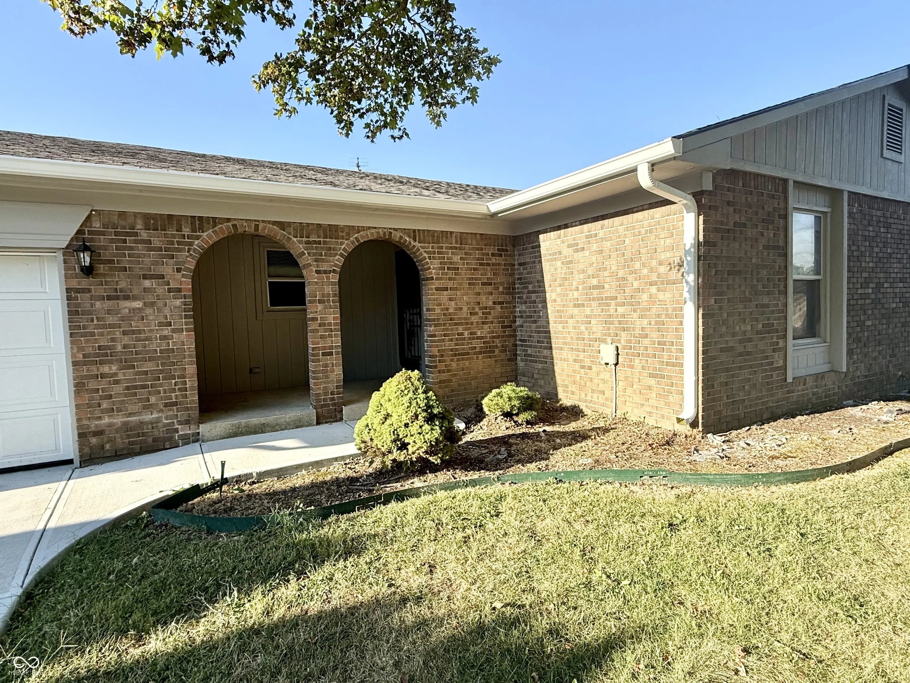 Photo of 1713 Sycamore Drive Plainfield, IN 46168