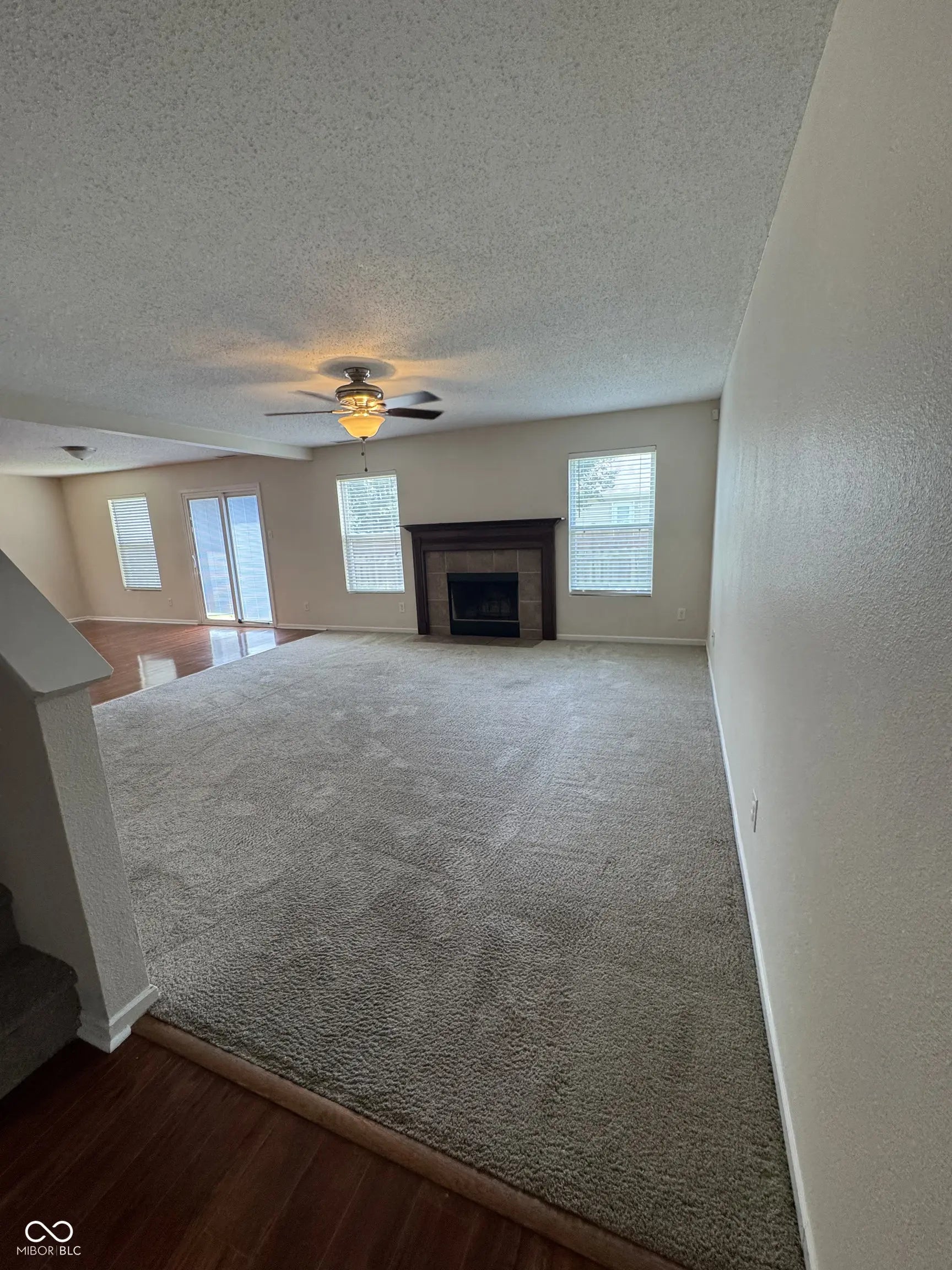 10847 Grace Drive MLS 22053637 Prairie Hollow photo 2