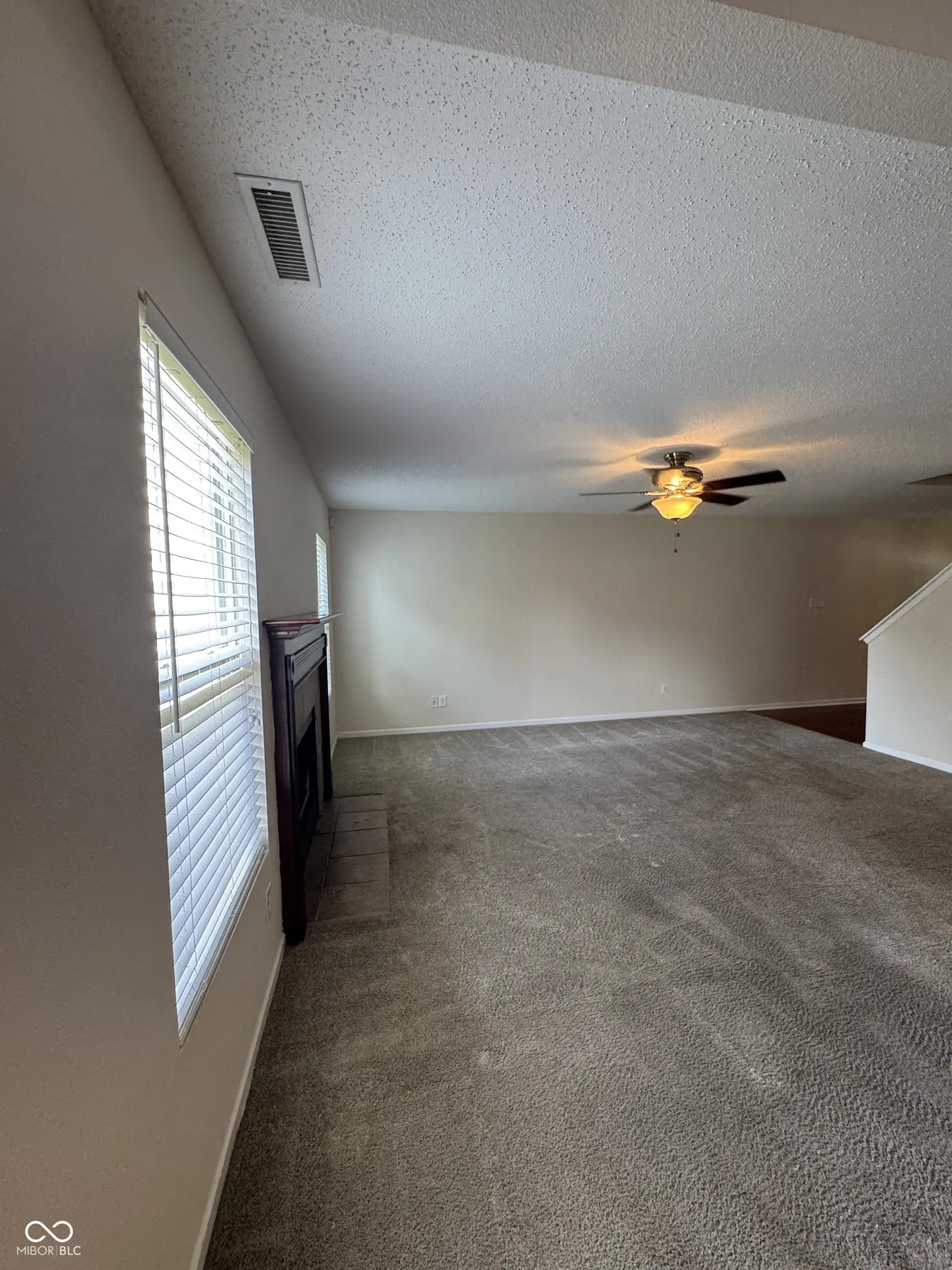 10847 Grace Drive MLS 22053637 Prairie Hollow photo 3