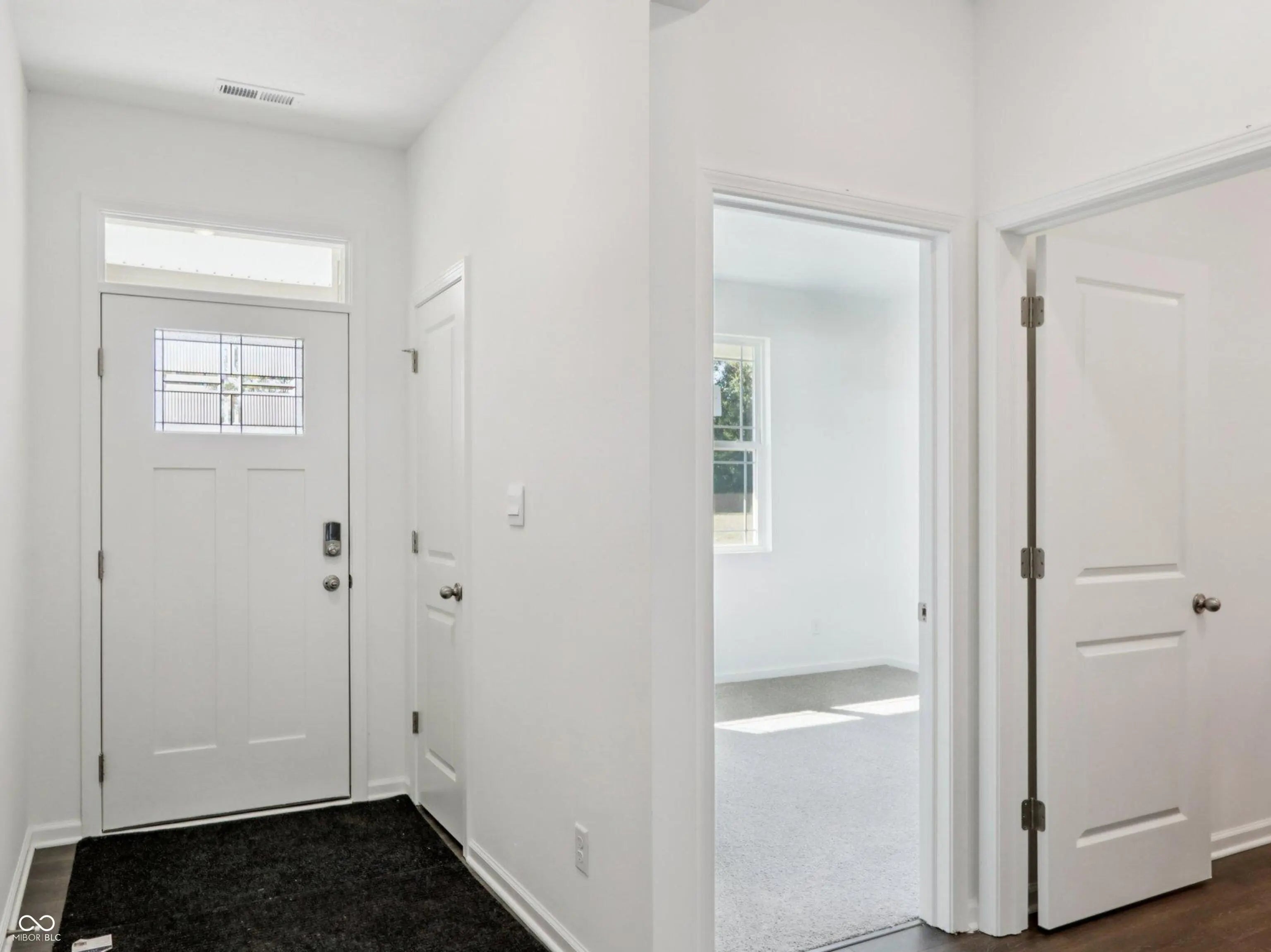 1680 Winn Court MLS 22053705 Mt. Vernon North photo 2