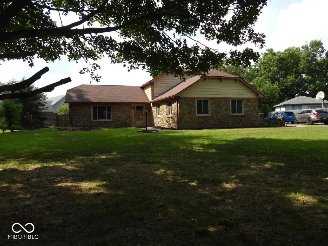5962 Oak Hill W Drive, Plainfield