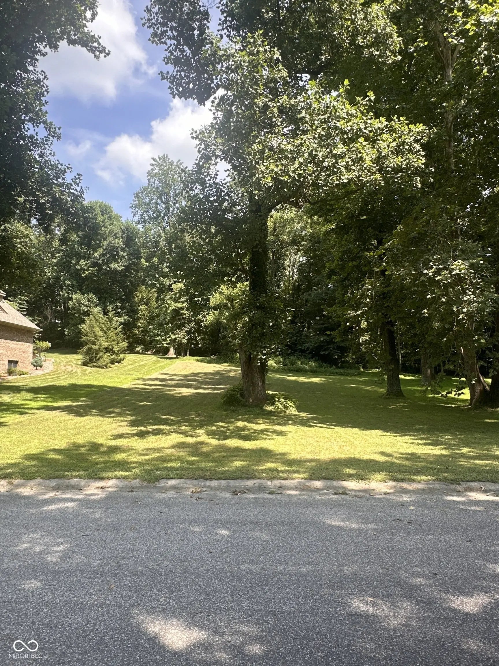 Photo of 207 River Drive Bloomfield, IN 47424