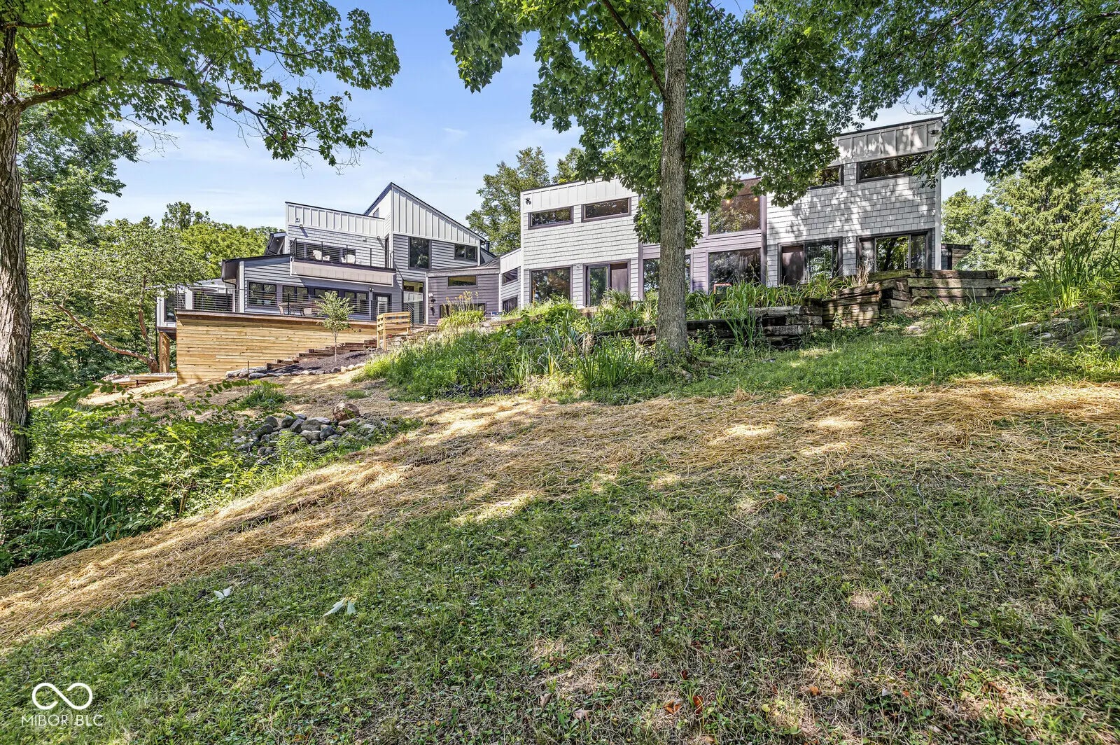 Photo of 8315 Eagle Crest Lane Indianapolis, IN 46234