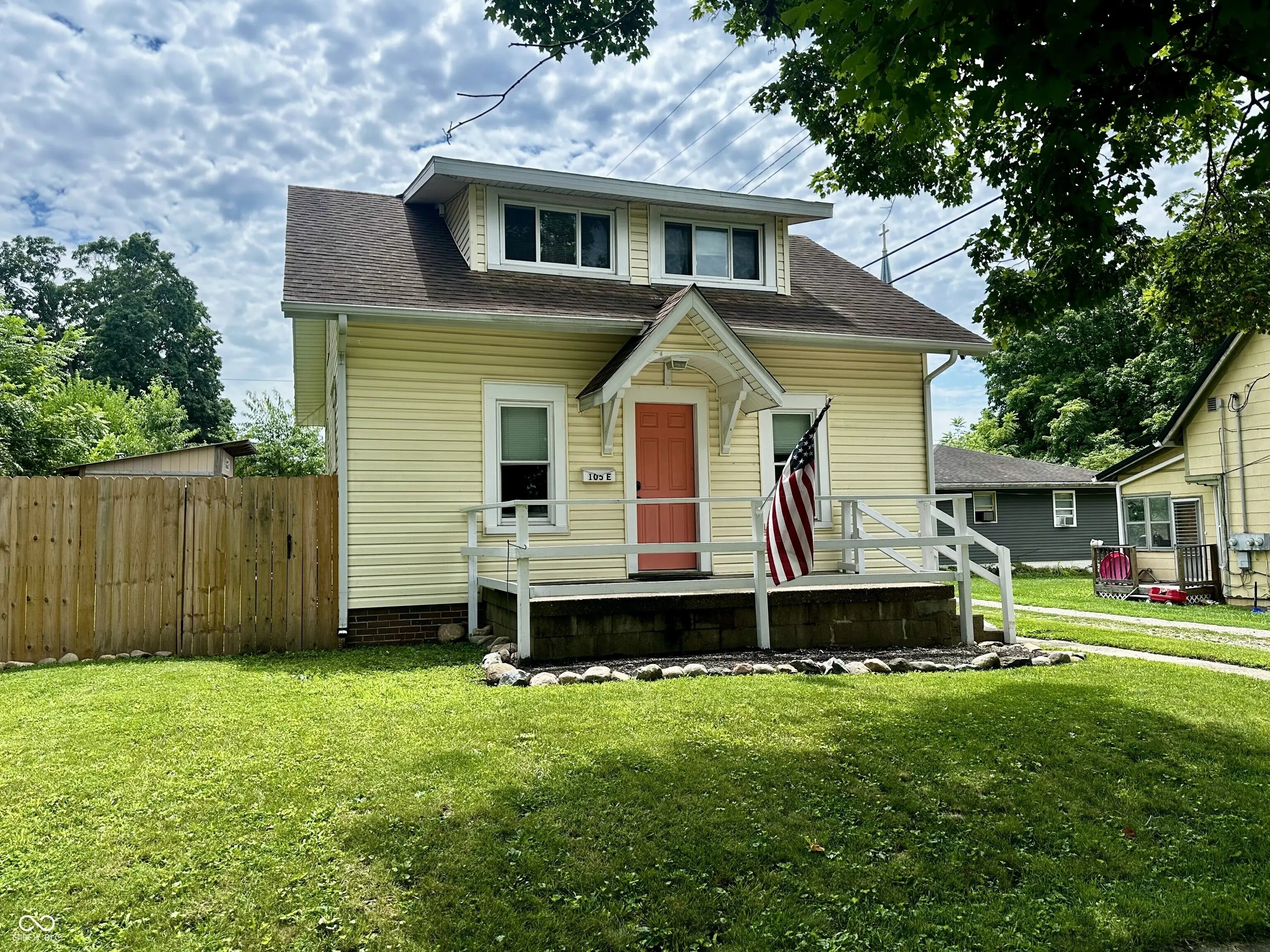 105 E Washington Street, Attica