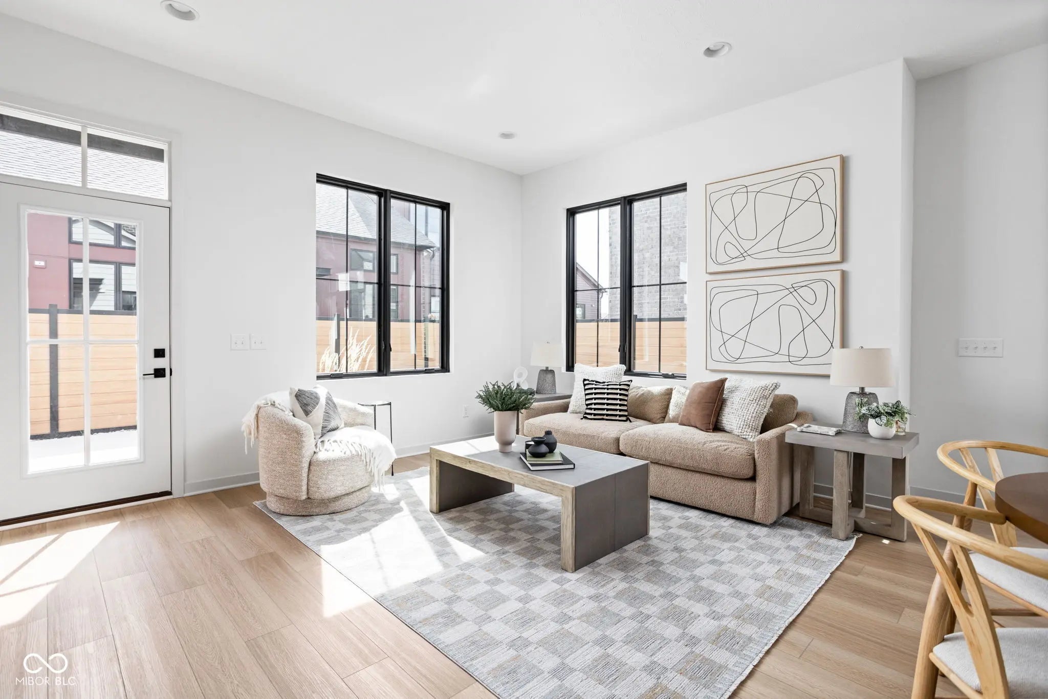 1677 Ties Way MLS 22054022 Midland photo 3