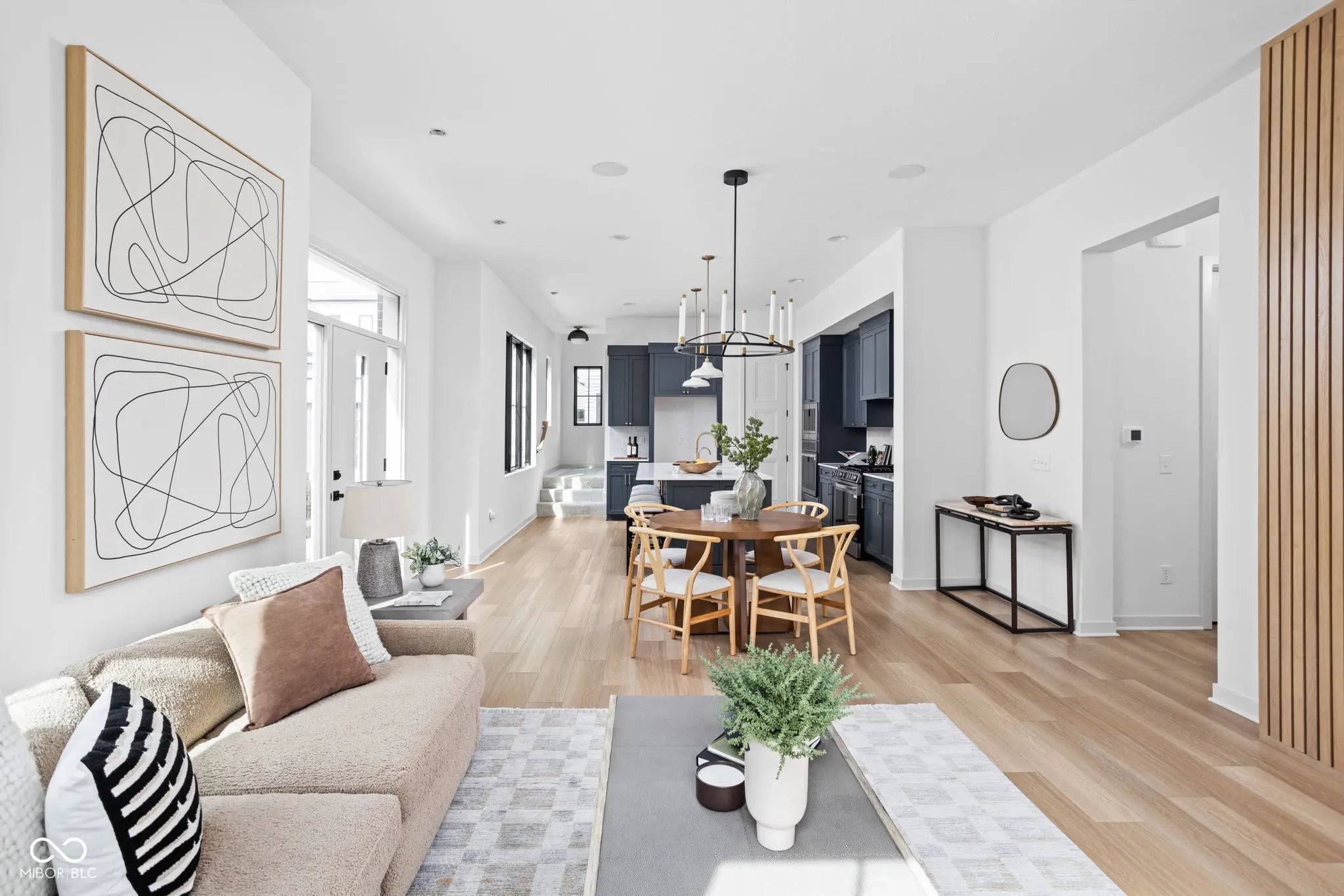 1677 Ties Way MLS 22054022 Midland photo 4