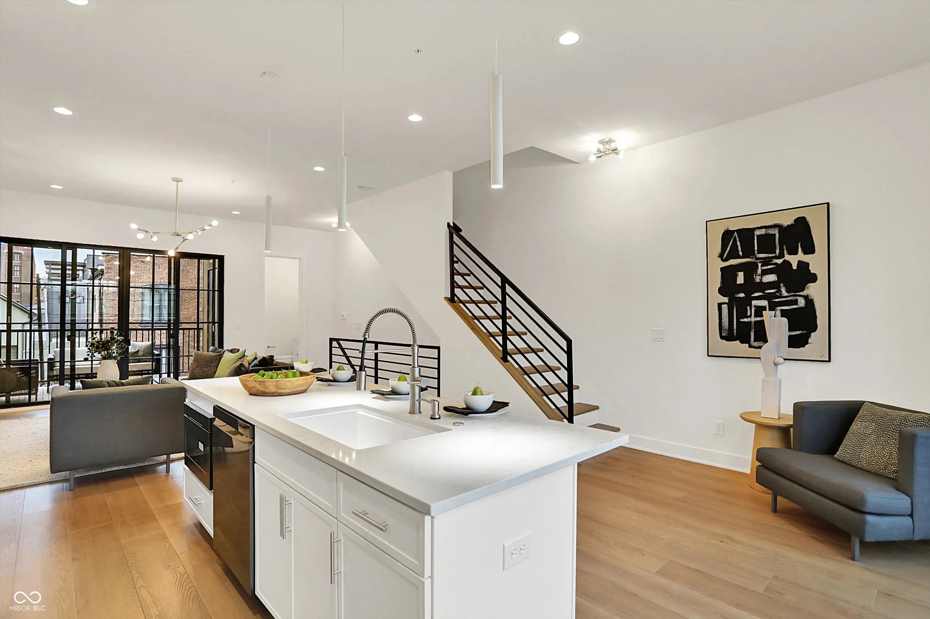 529 E North Street MLS 22054055 Liberty Place At Lockerbie Square photo 17