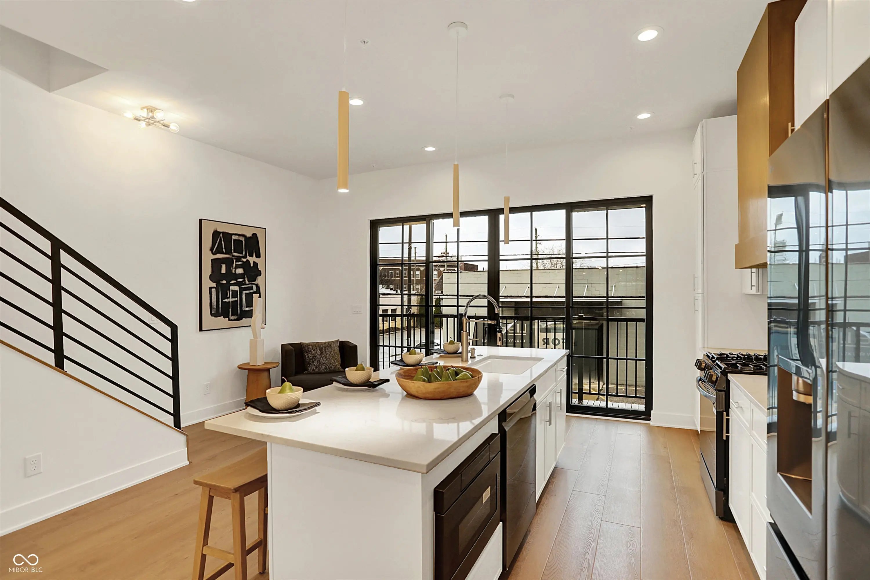 529 E North Street MLS 22054055 Liberty Place At Lockerbie Square photo 20