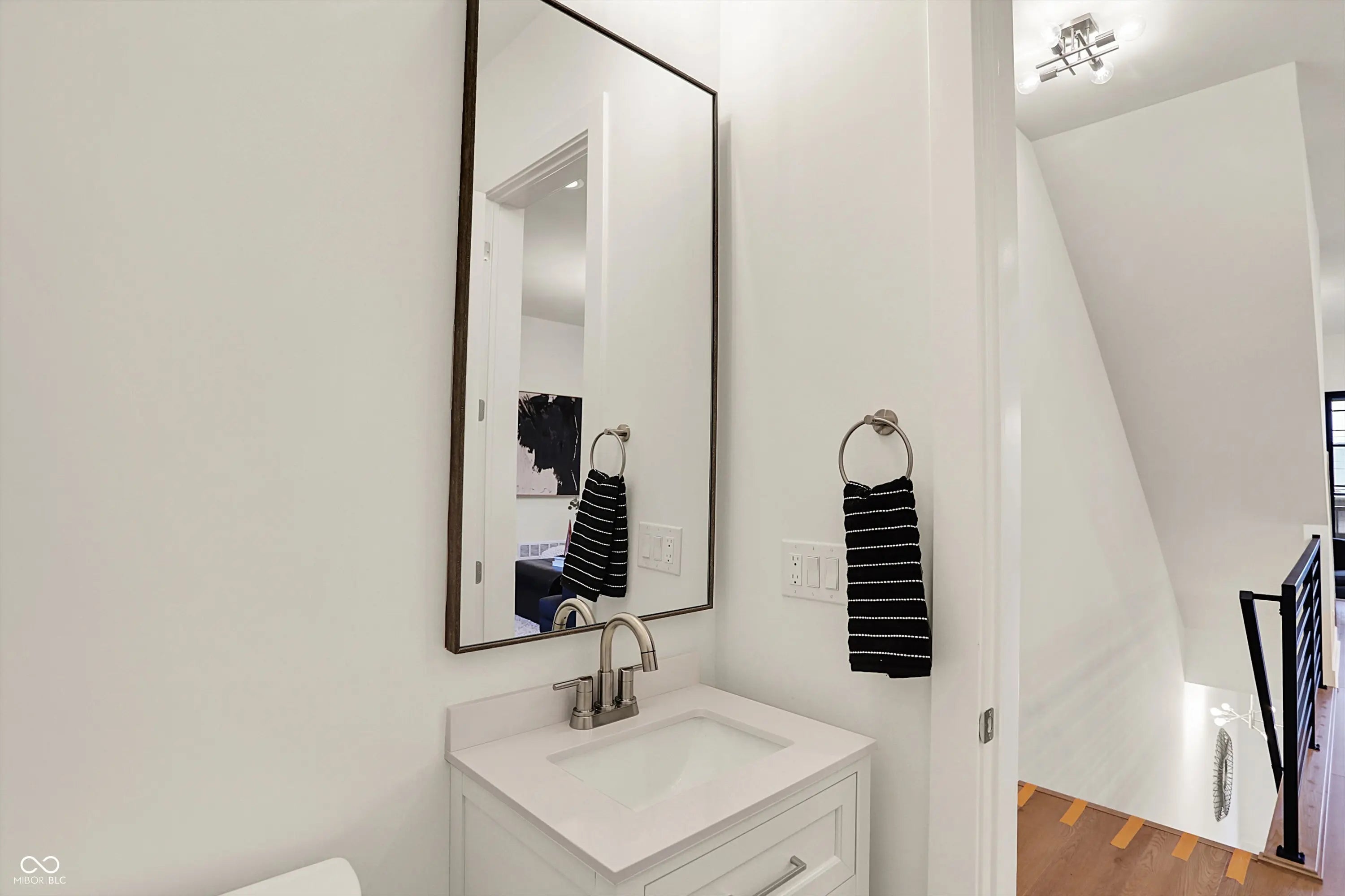 529 E North Street MLS 22054055 Liberty Place At Lockerbie Square photo 22