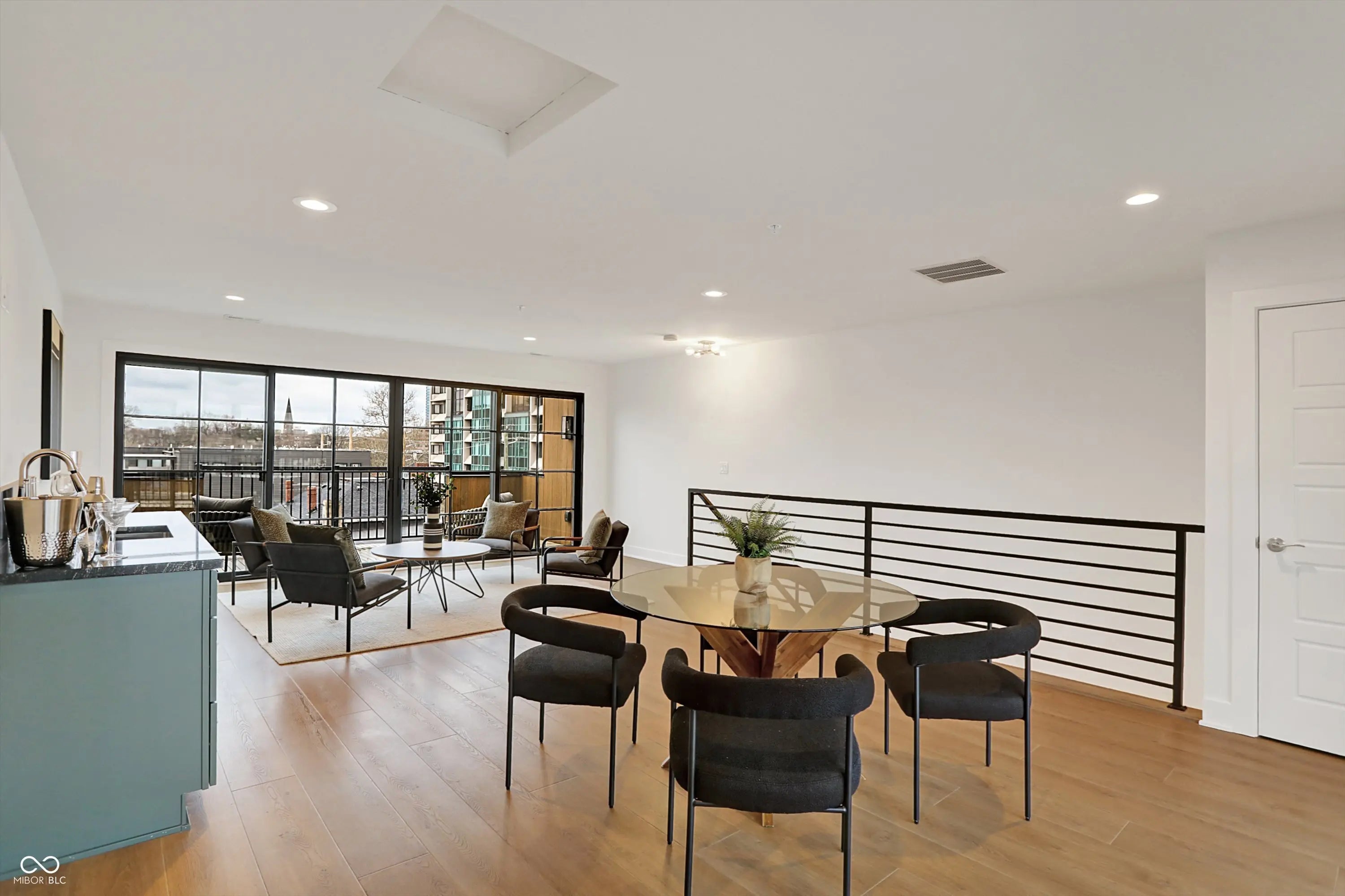 529 E North Street MLS 22054055 Liberty Place At Lockerbie Square photo 33