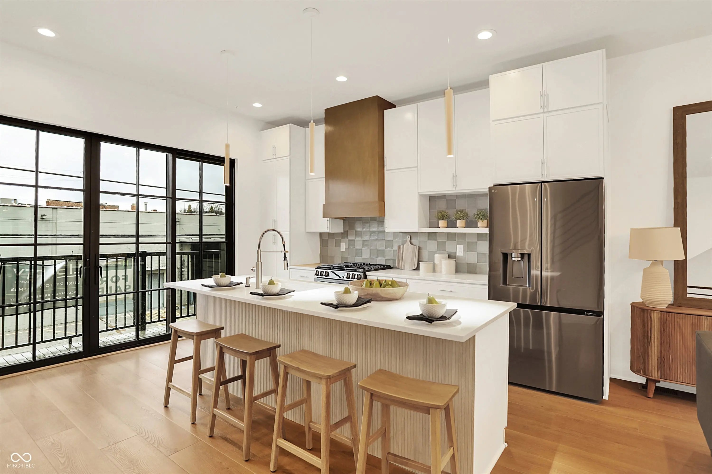 529 E North Street MLS 22054055 Liberty Place At Lockerbie Square photo 5