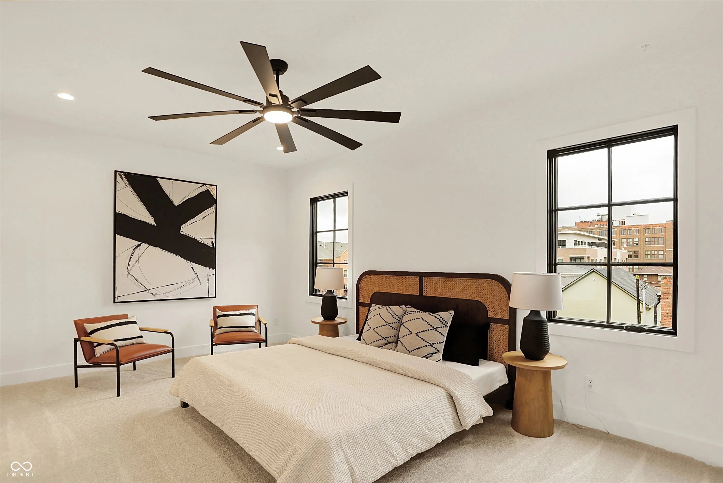 529 E North Street MLS 22054055 Liberty Place At Lockerbie Square photo 6