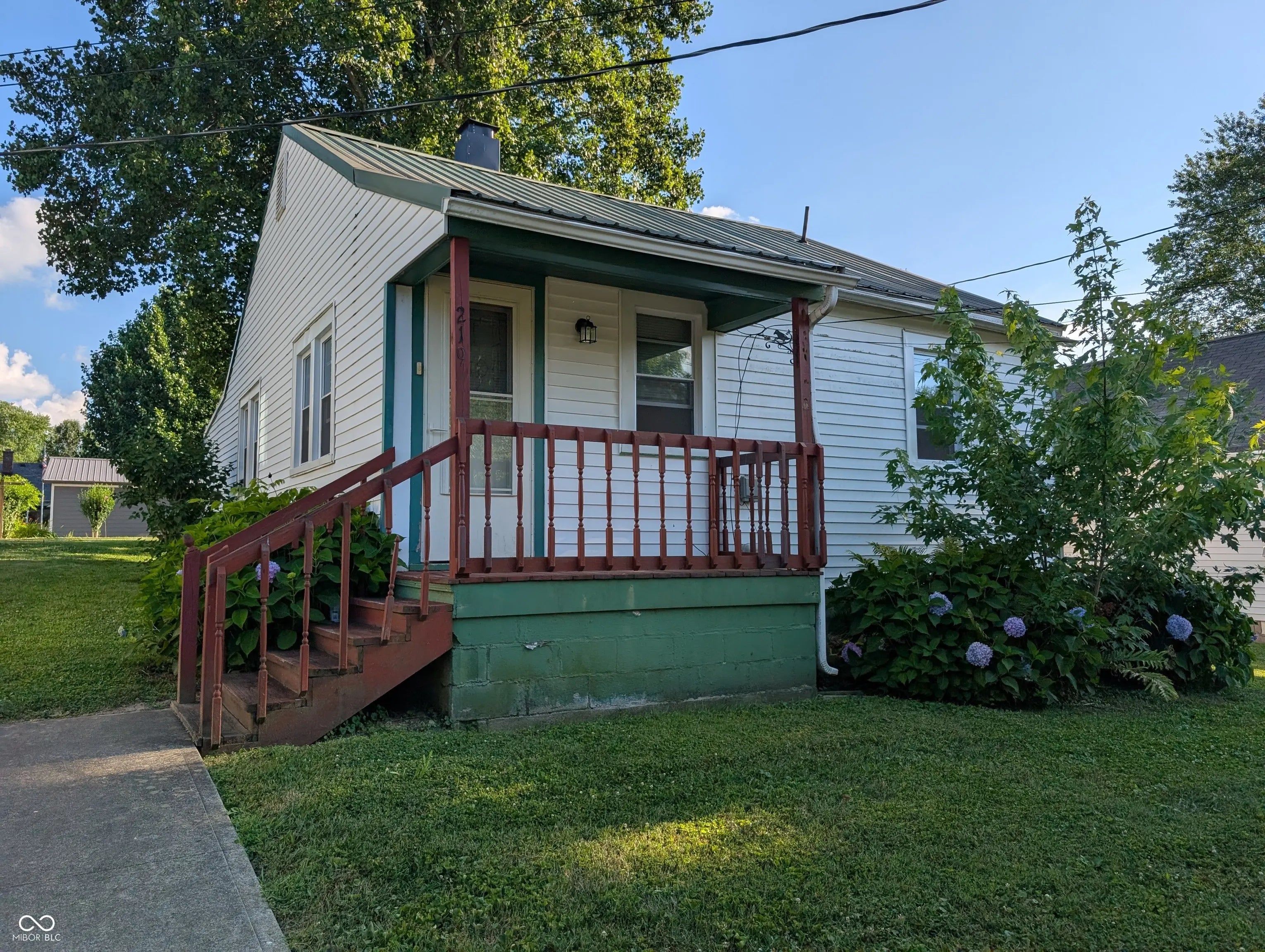 Photo of 219 E Perry Street Versailles, IN 47042