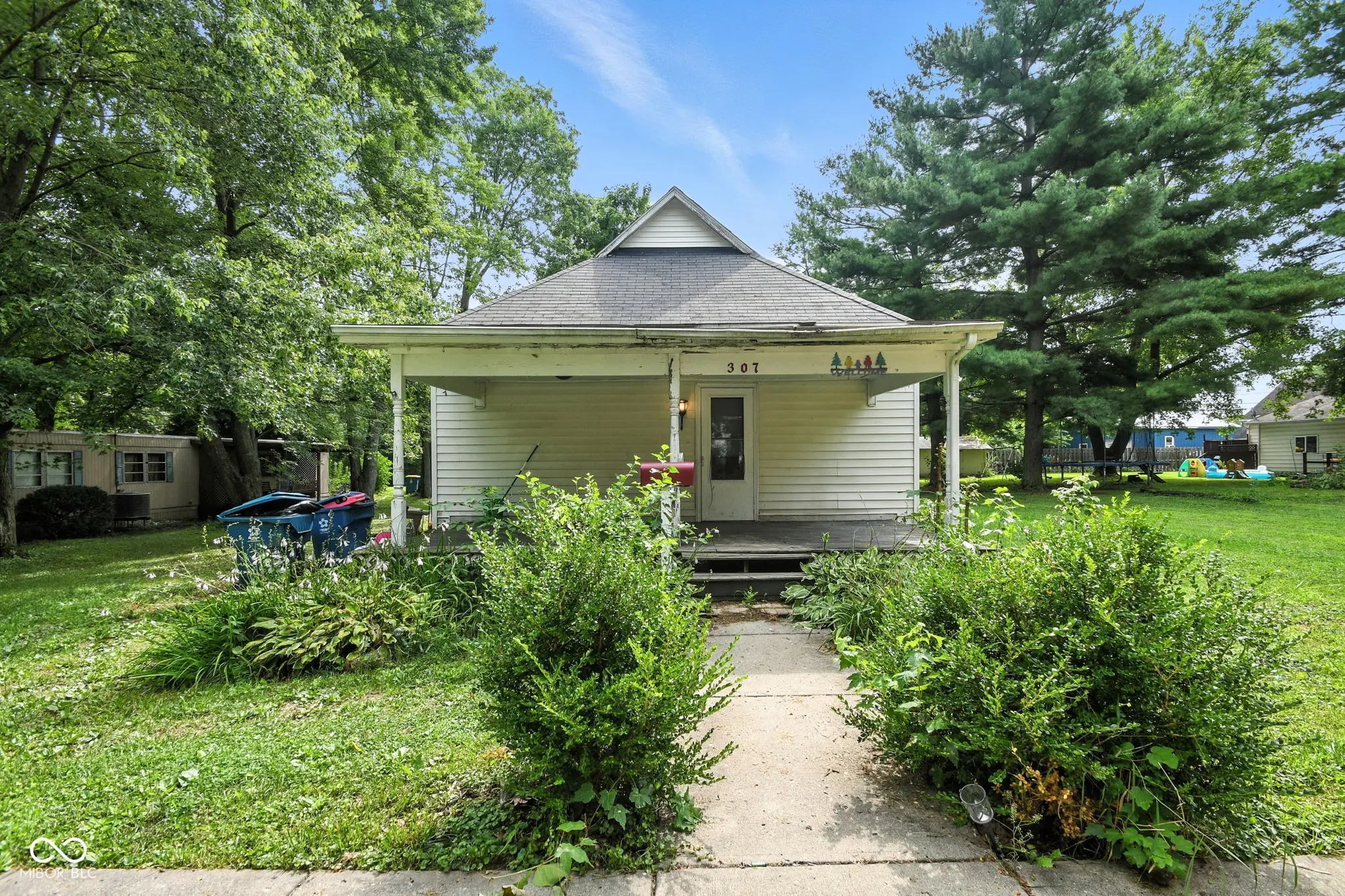 307 N Blake Street, Sheridan
