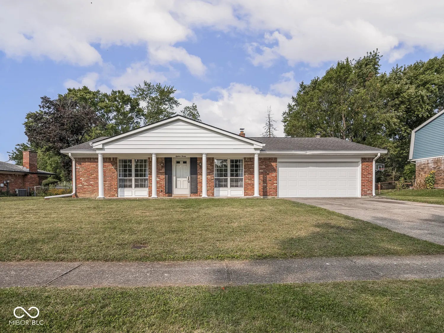 1820 Hibiscus Drive, Indianapolis