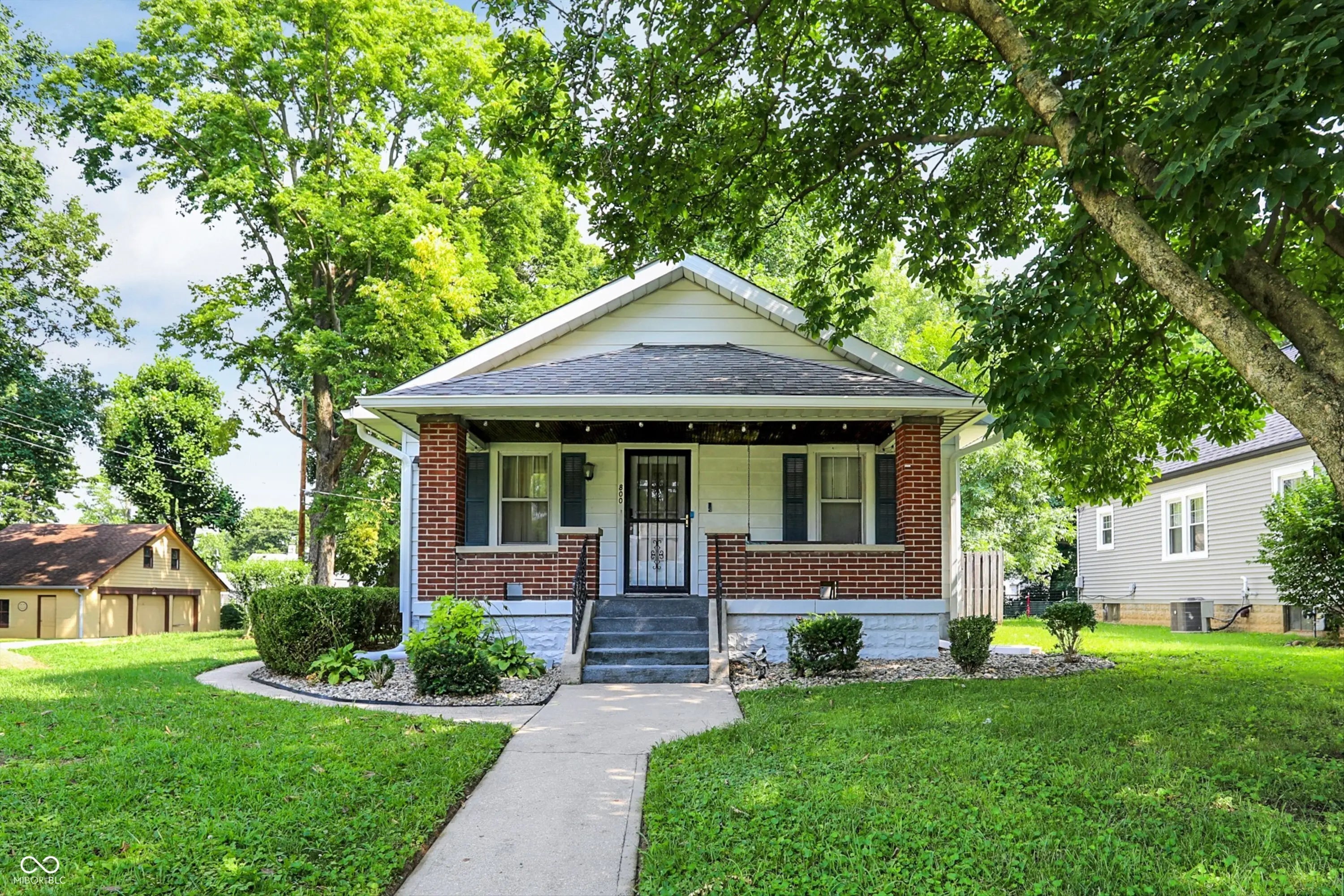 800 E Markwood Avenue, Indianapolis