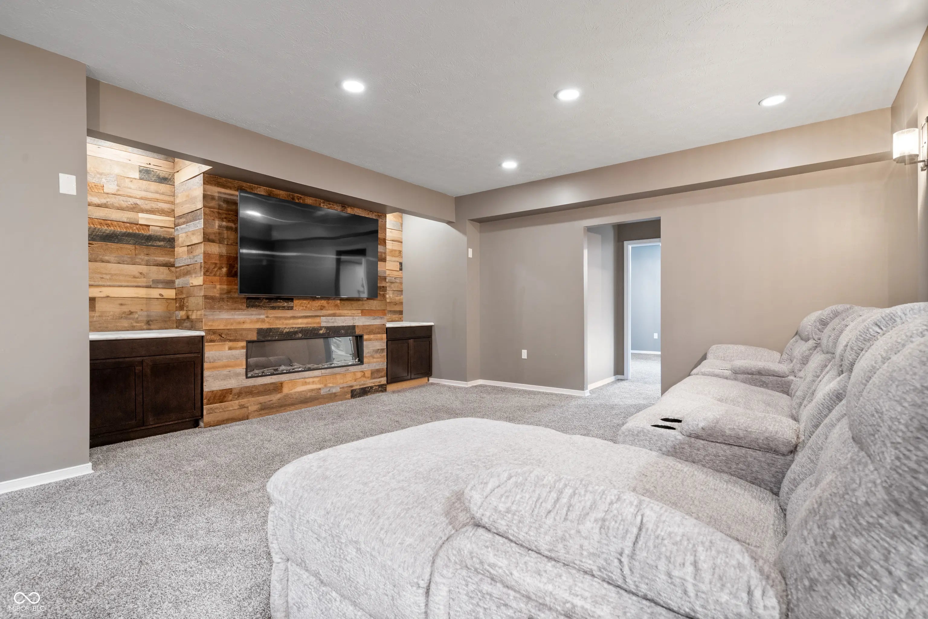 2131 Foxglove Drive MLS 22054366 Arailia photo 20