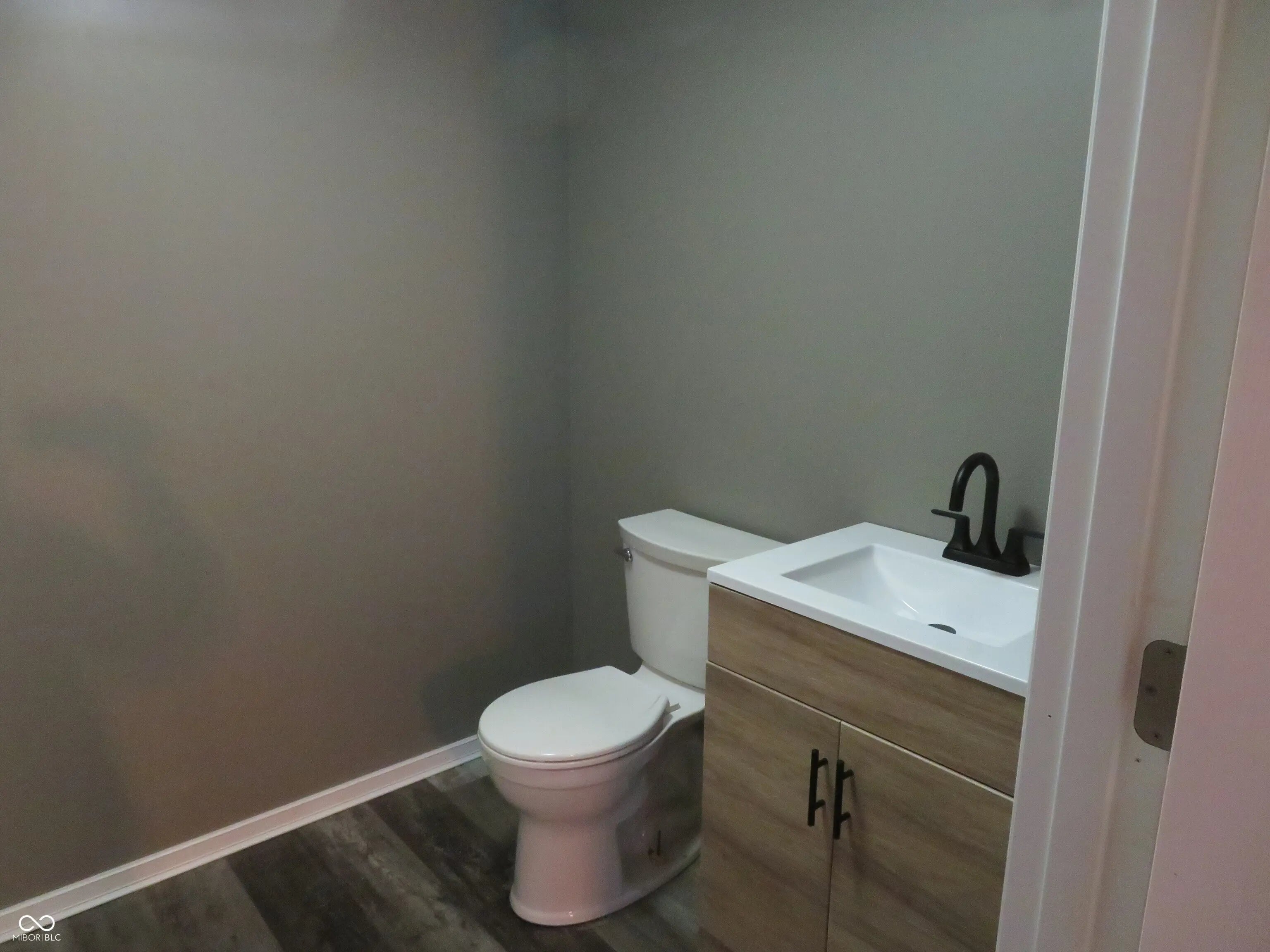 2131 Foxglove Drive MLS 22054366 Arailia photo 24