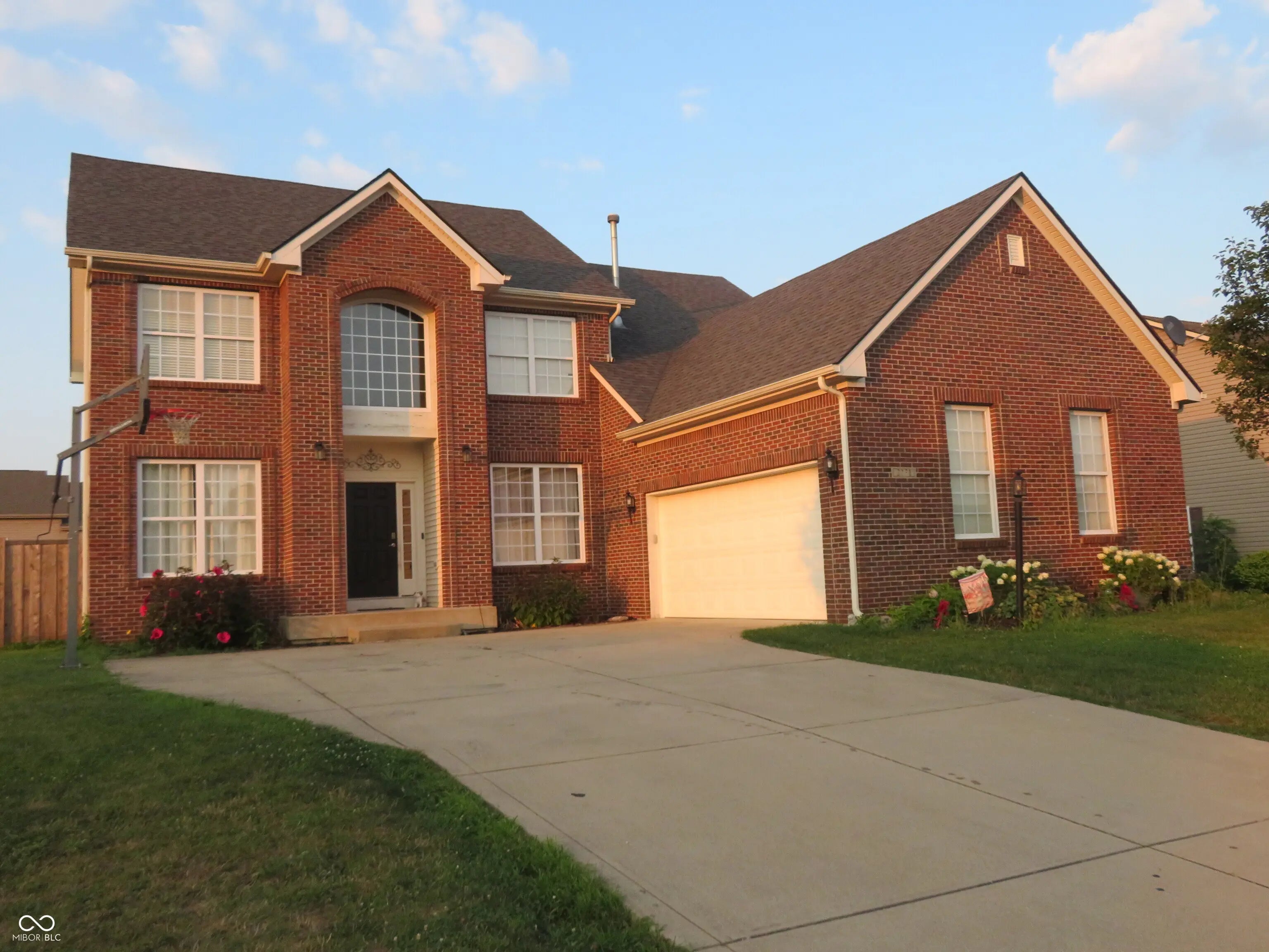 2131 Foxglove Drive MLS 22054366 Arailia photo 3