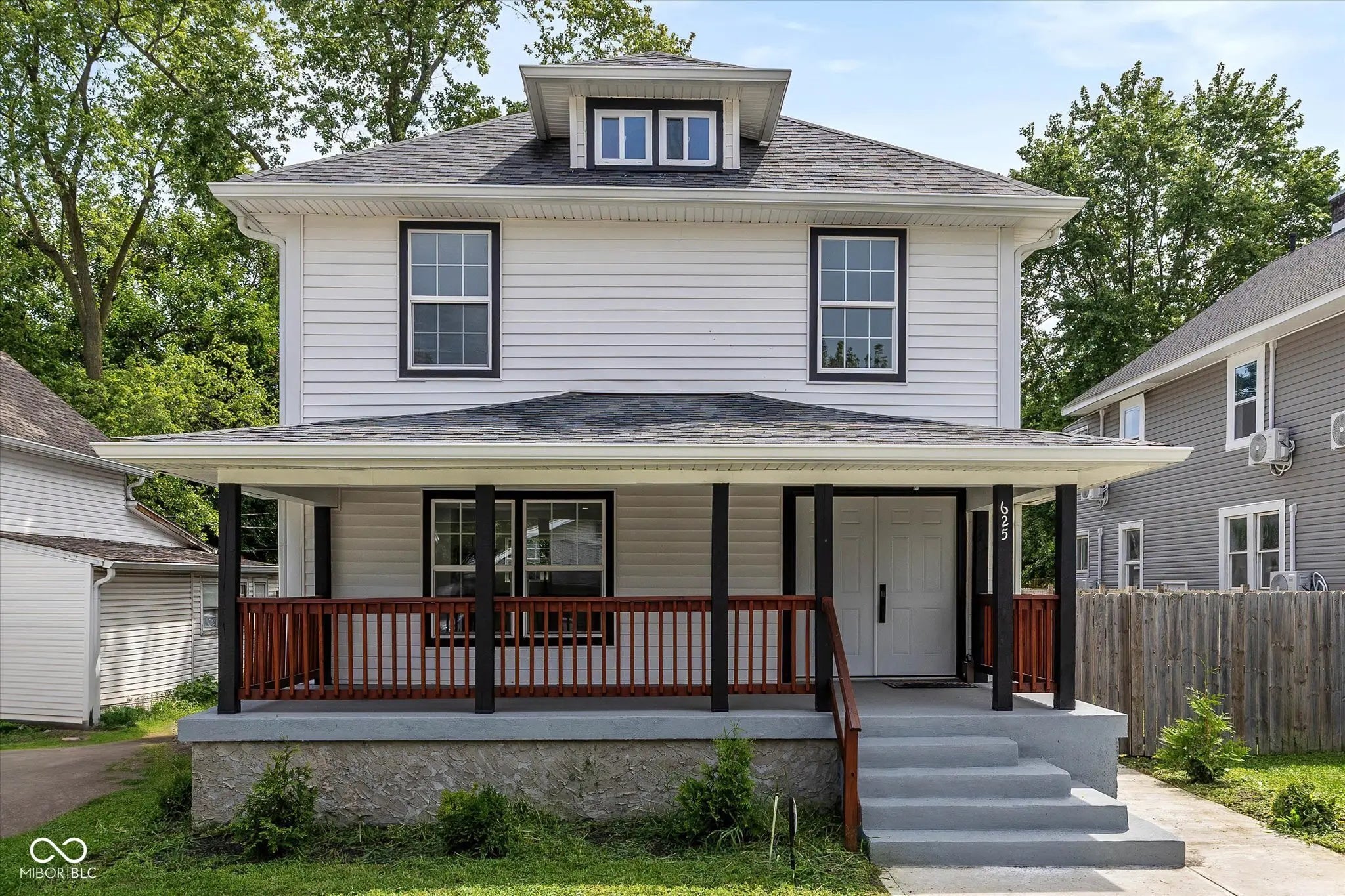 Photo of 625 N Parker Avenue Indianapolis, IN 46201