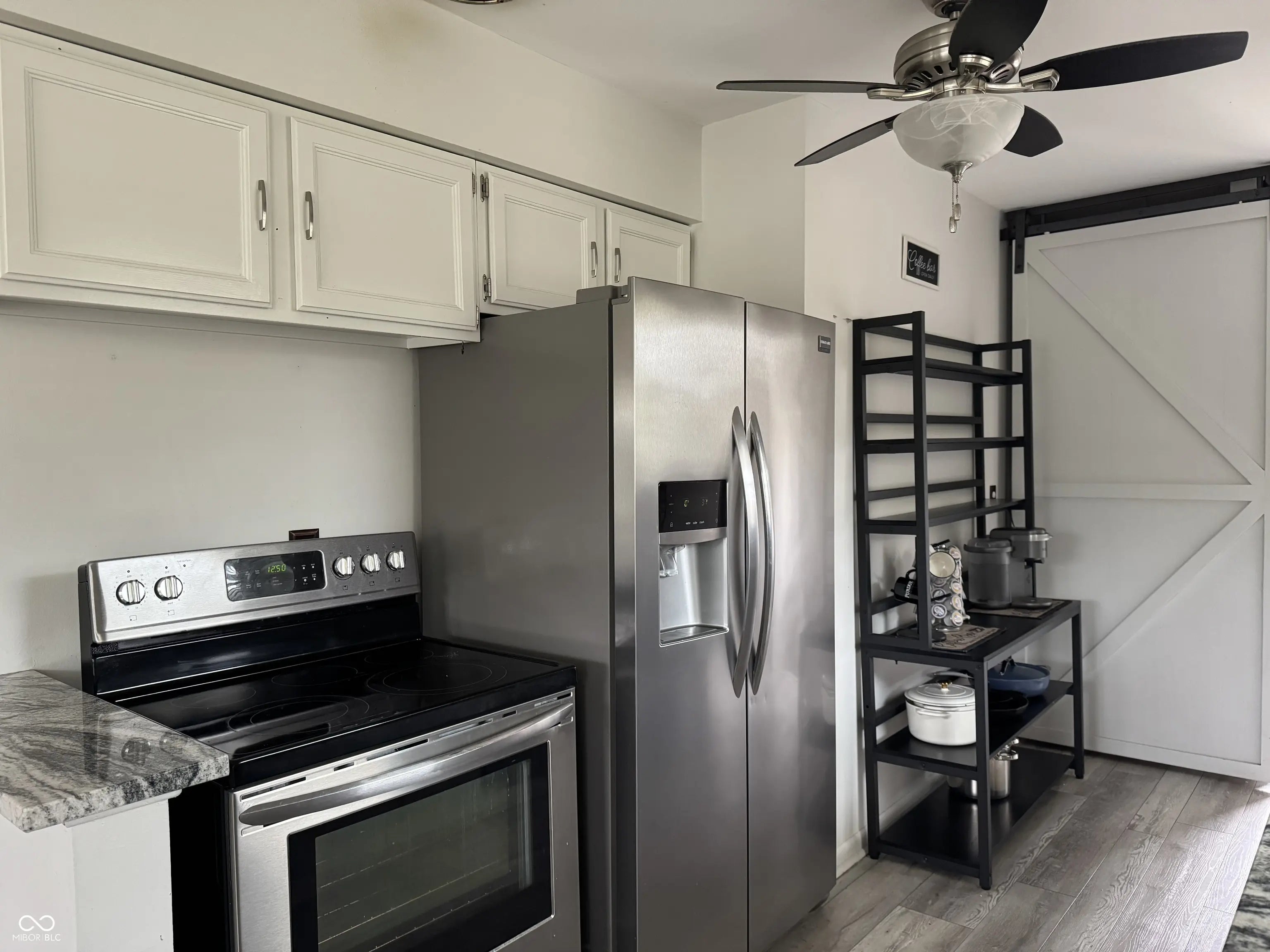 602 Memorial Drive MLS 22054393 South Grove photo 7