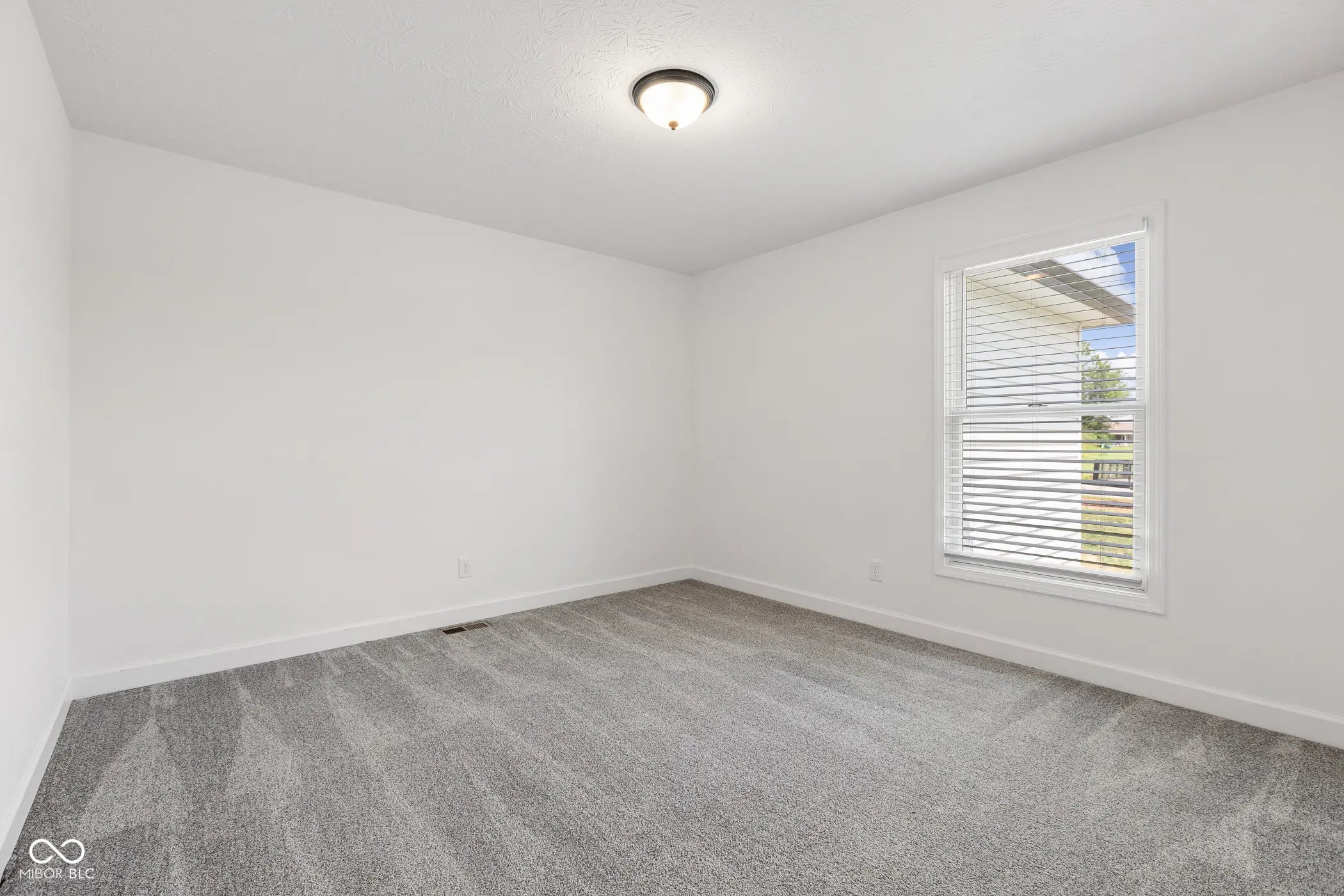 12969 E County Road 900 N MLS 22054411 Jackson photo 26