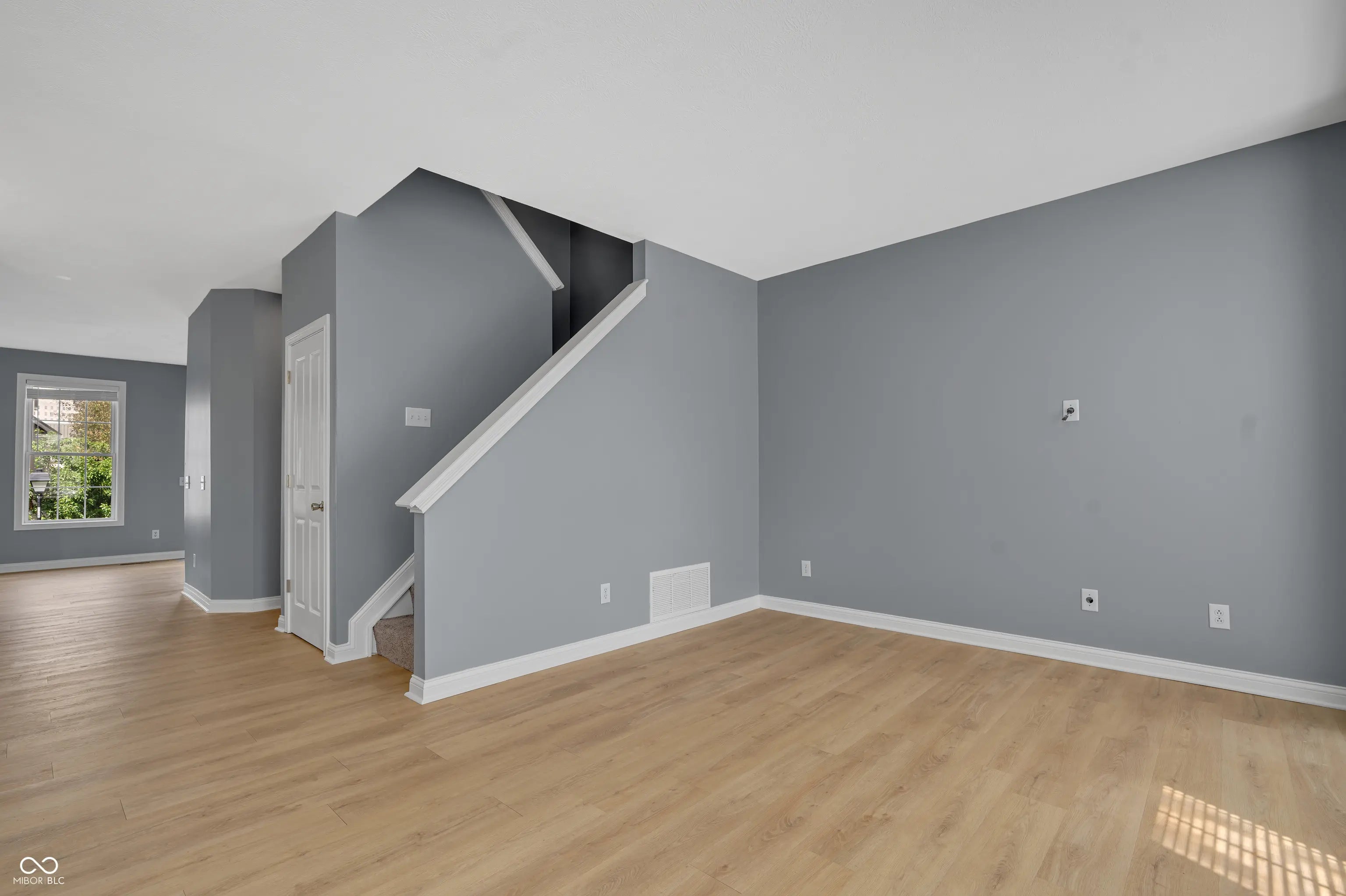 252 N New Jersey Street MLS 22054413 Firehouse Square photo 3