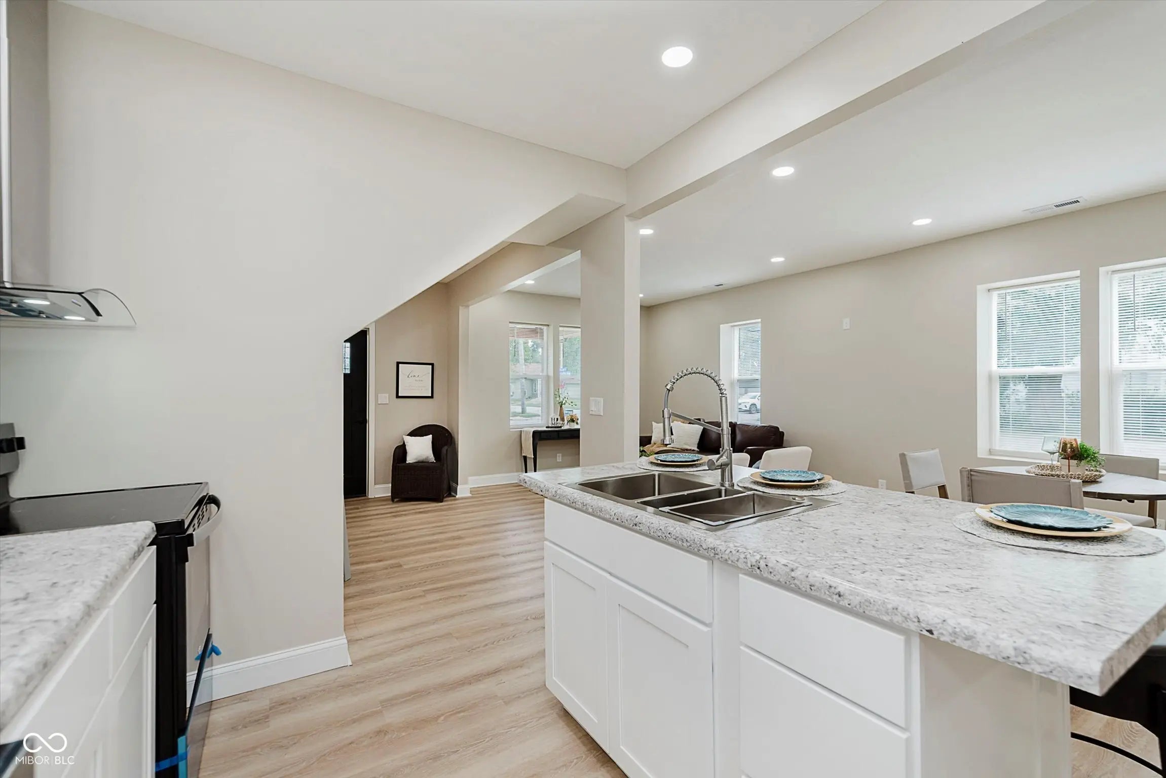 902 Rossville Avenue MLS 22054691 No Subdivision photo 11