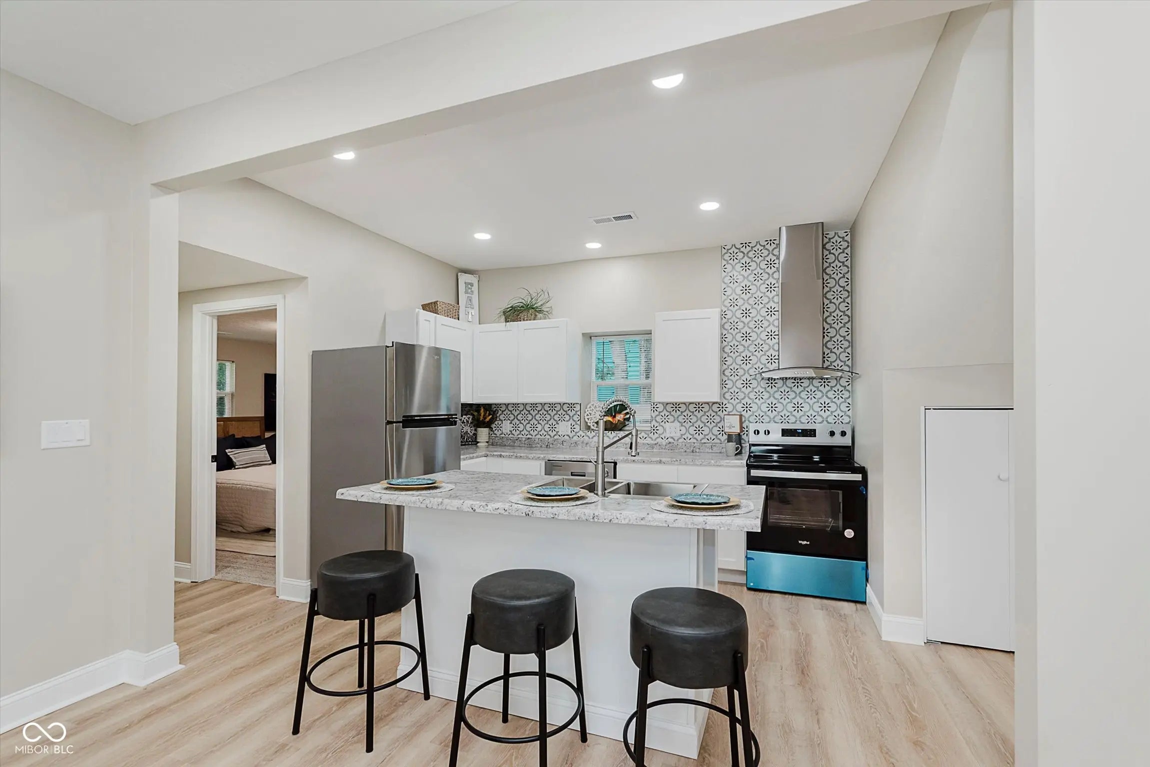 902 Rossville Avenue MLS 22054691 No Subdivision photo 8