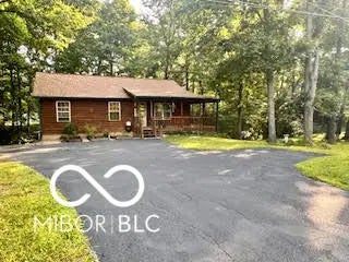 7817 Center Lake Road, Nineveh