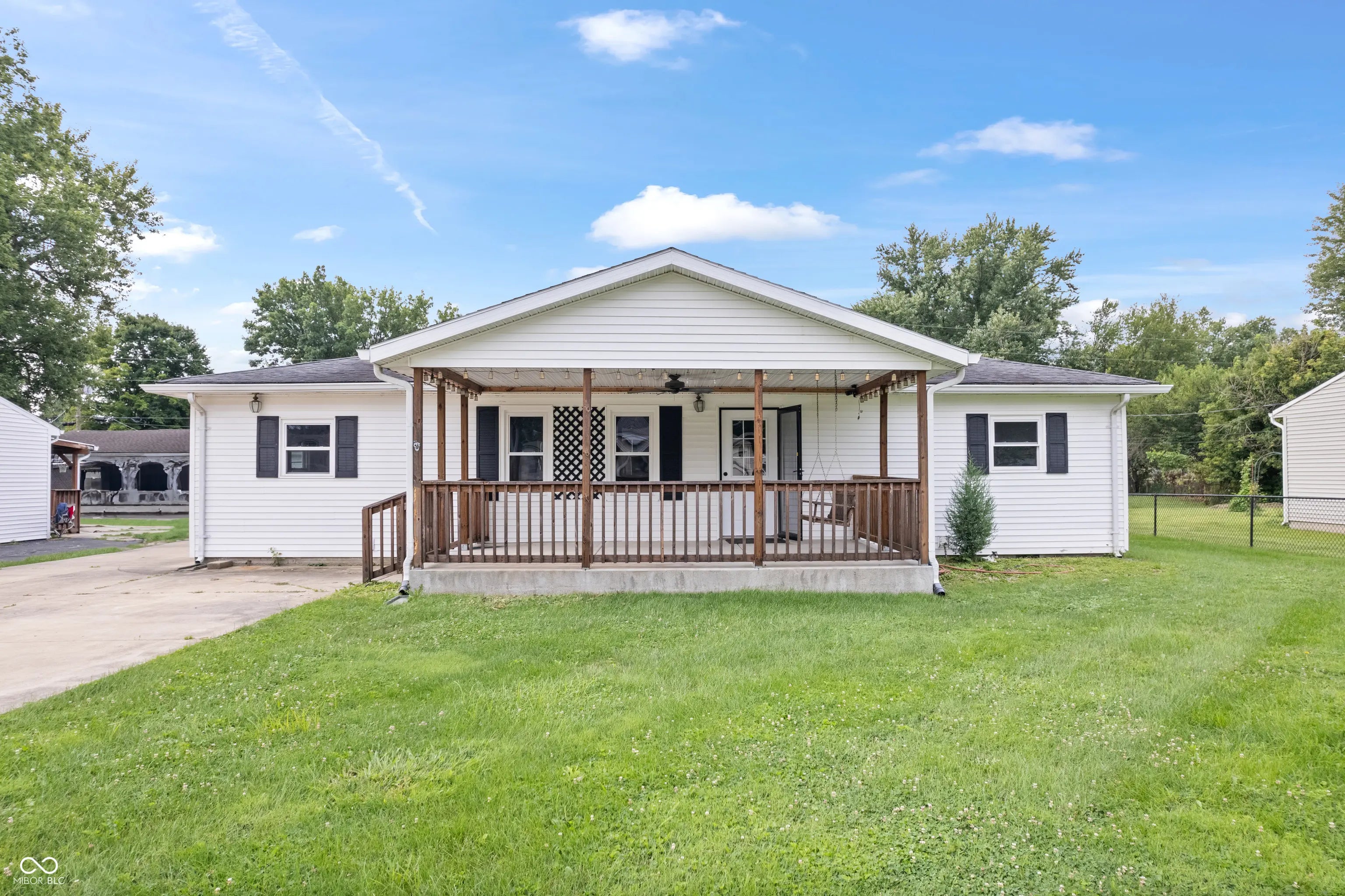 207 Center Drive, Mooresville