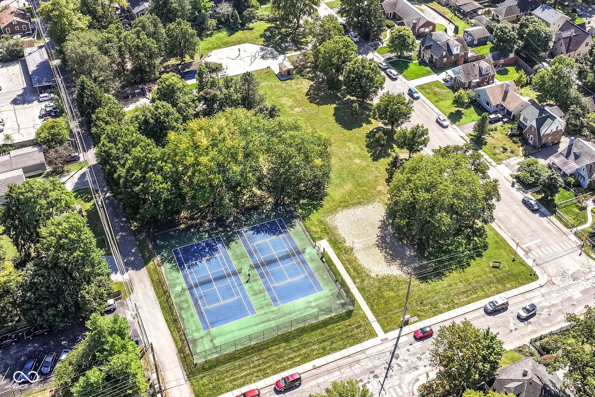 6038 N College Avenue, Indianapolis