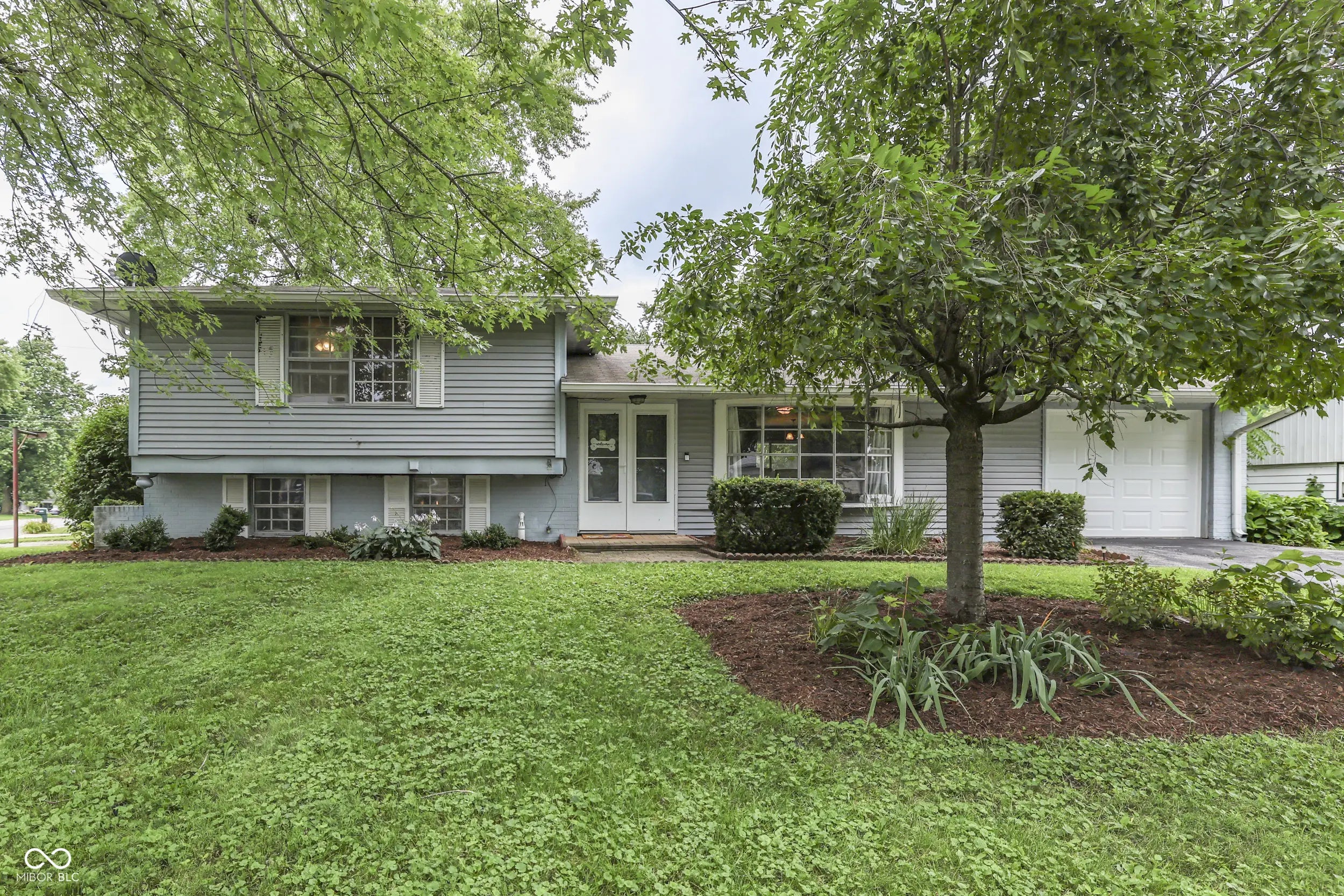 1110 Barefoot Trail, Greenwood