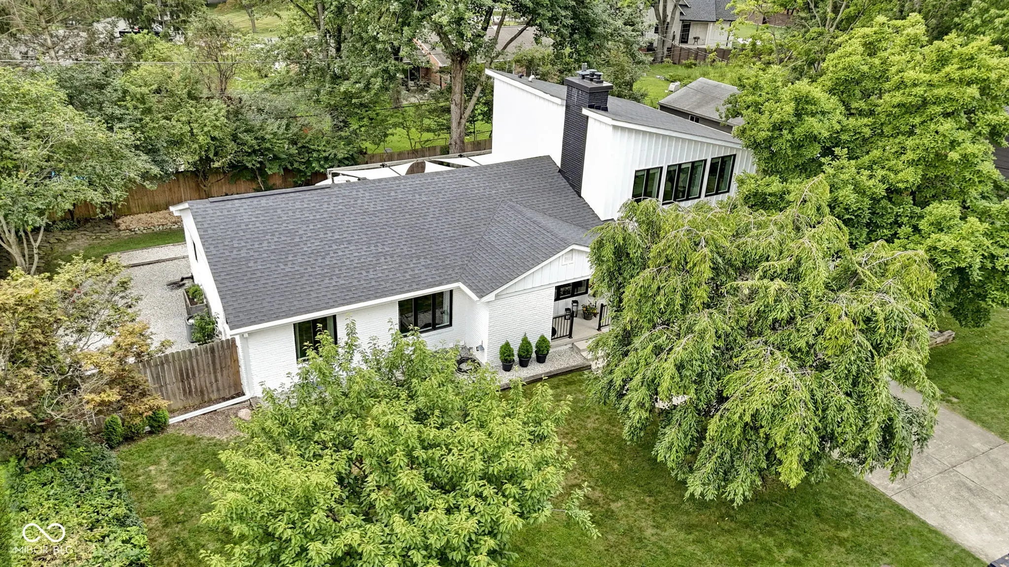 635 W Poplar Street, Zionsville