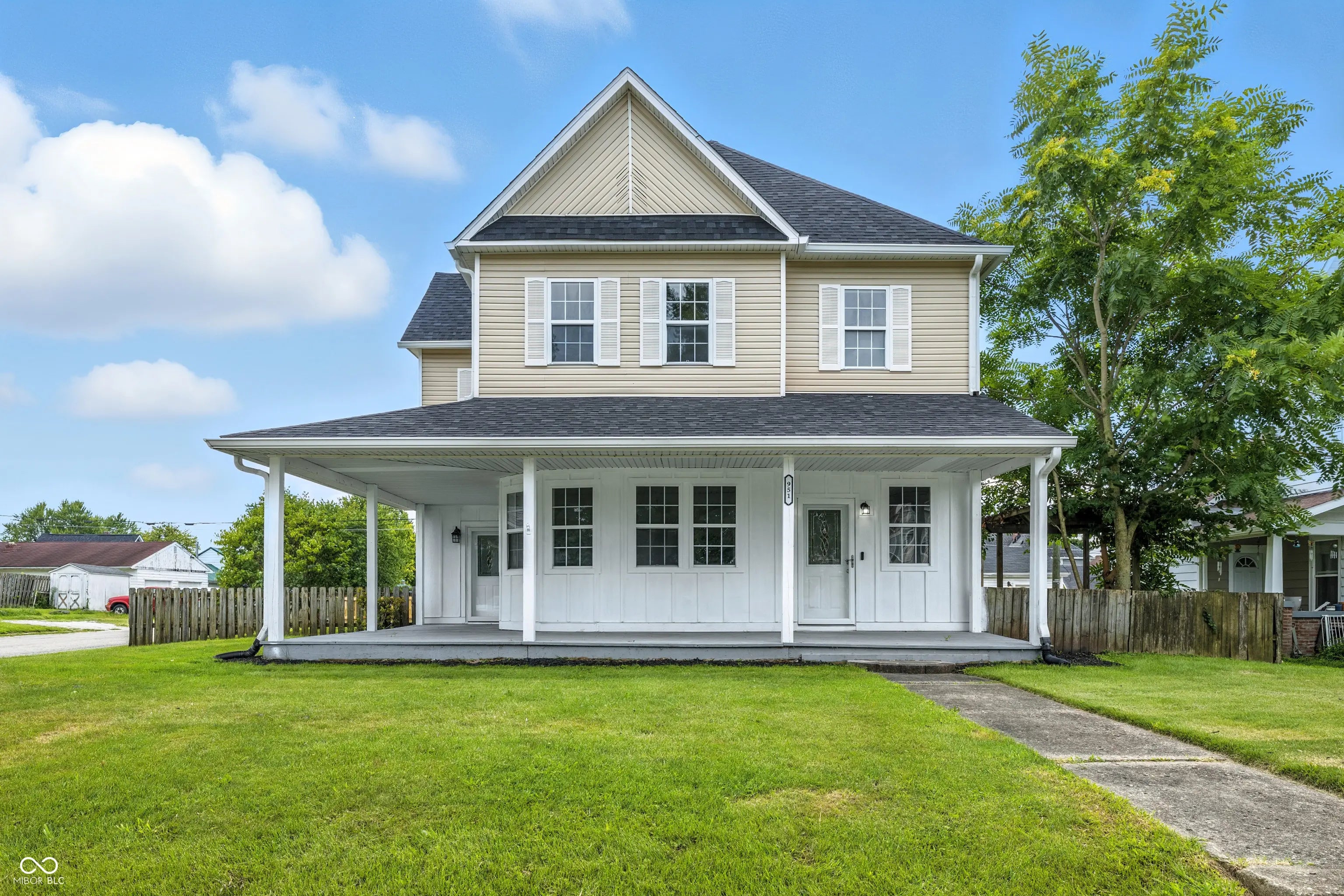 951 Main Street, Elwood