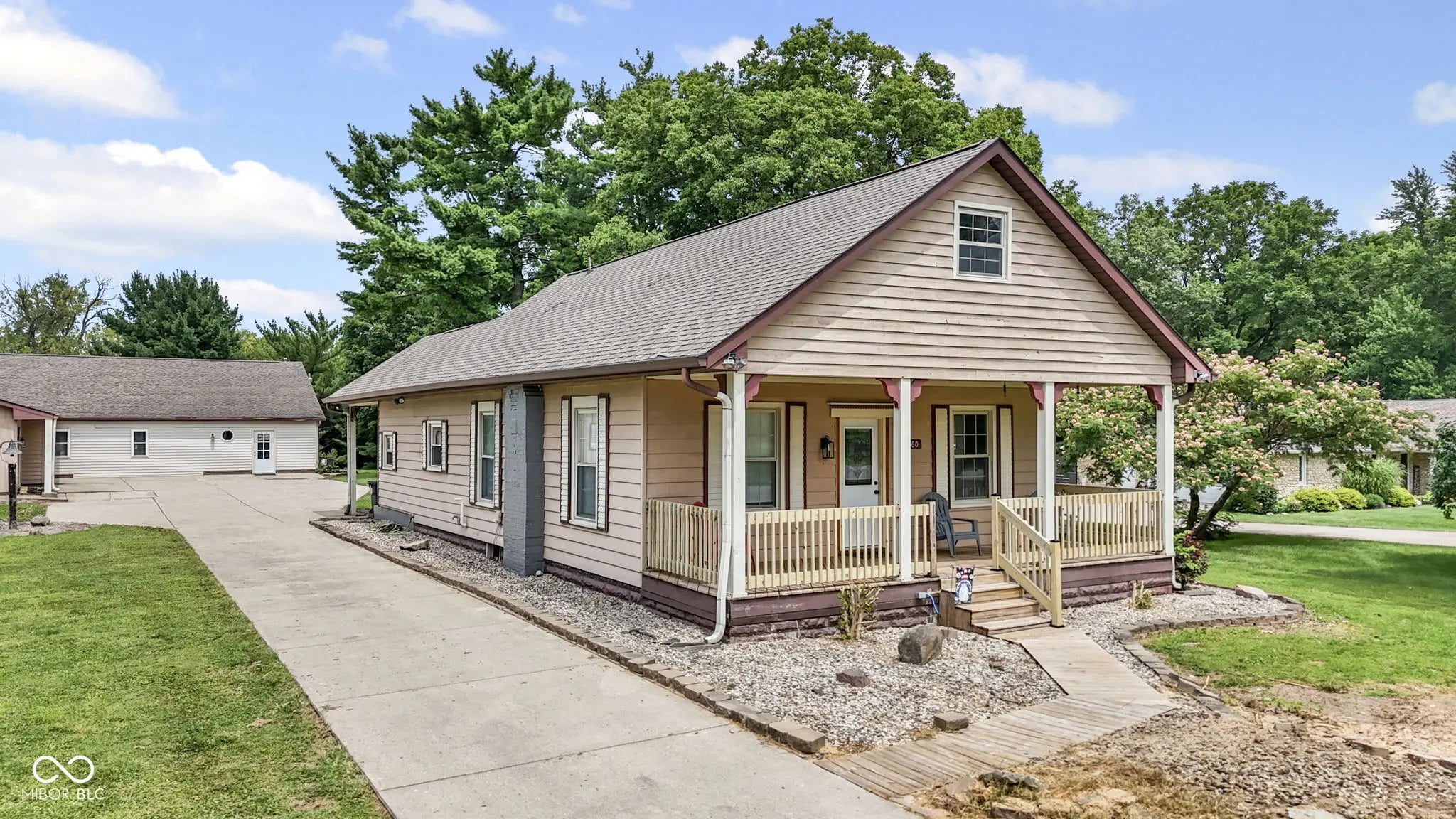 2360 W Us Highway 36 Drive, Pendleton
