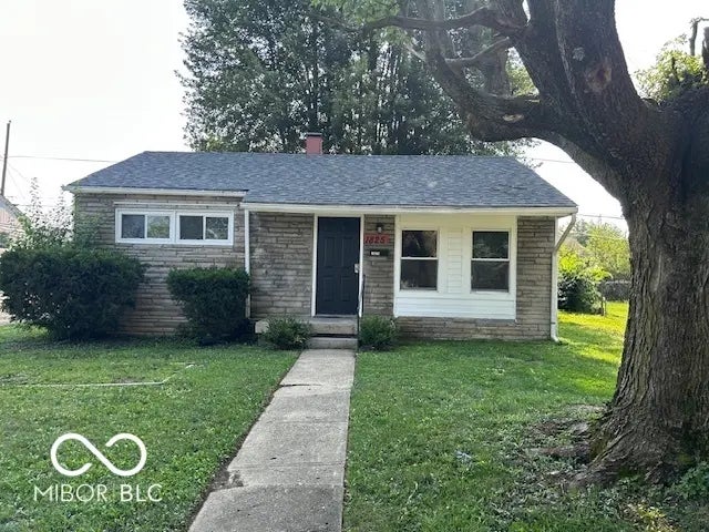 1825 N Hawthorne Lane, Indianapolis