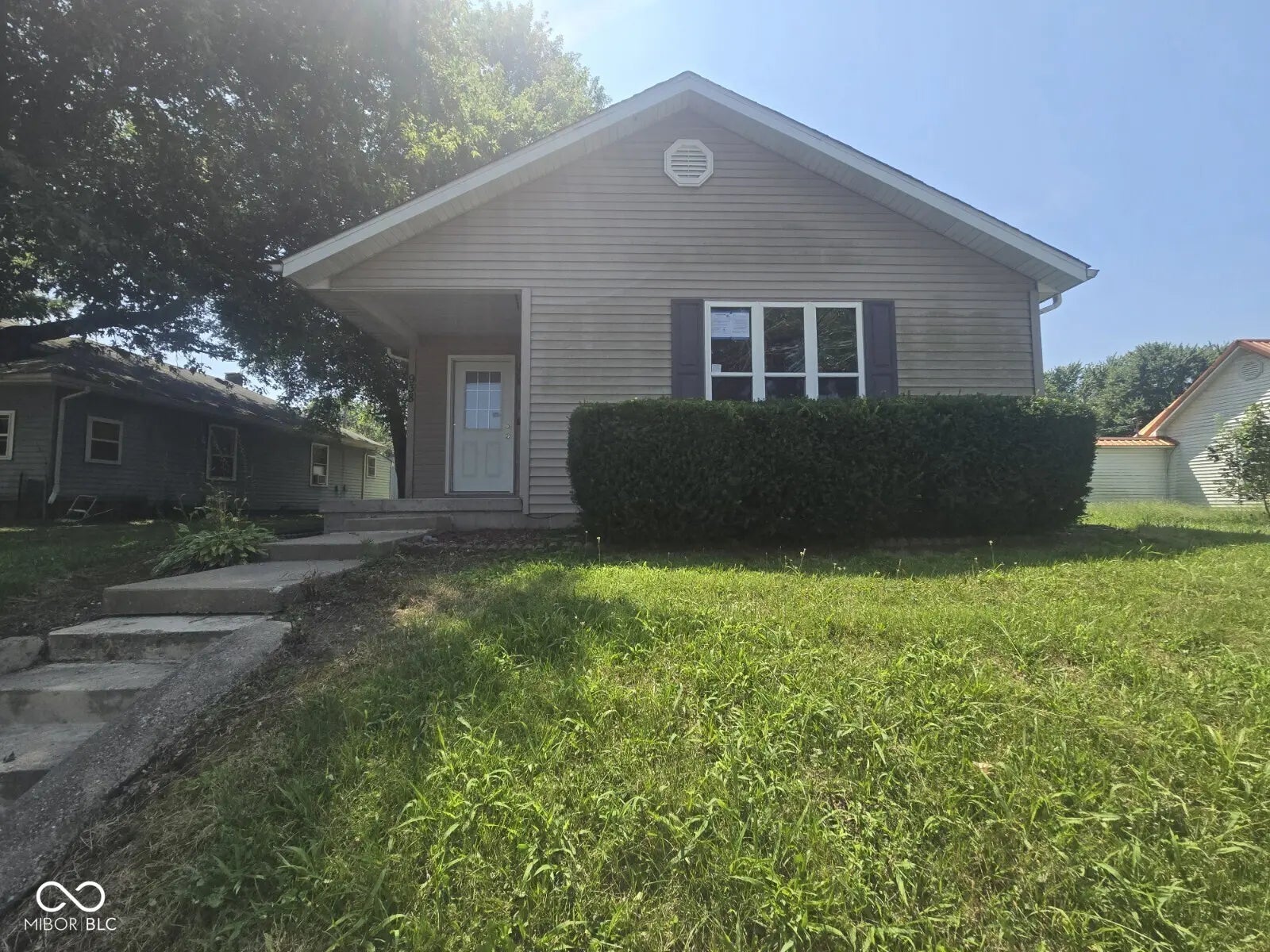 938 W Jackson Street, Brazil