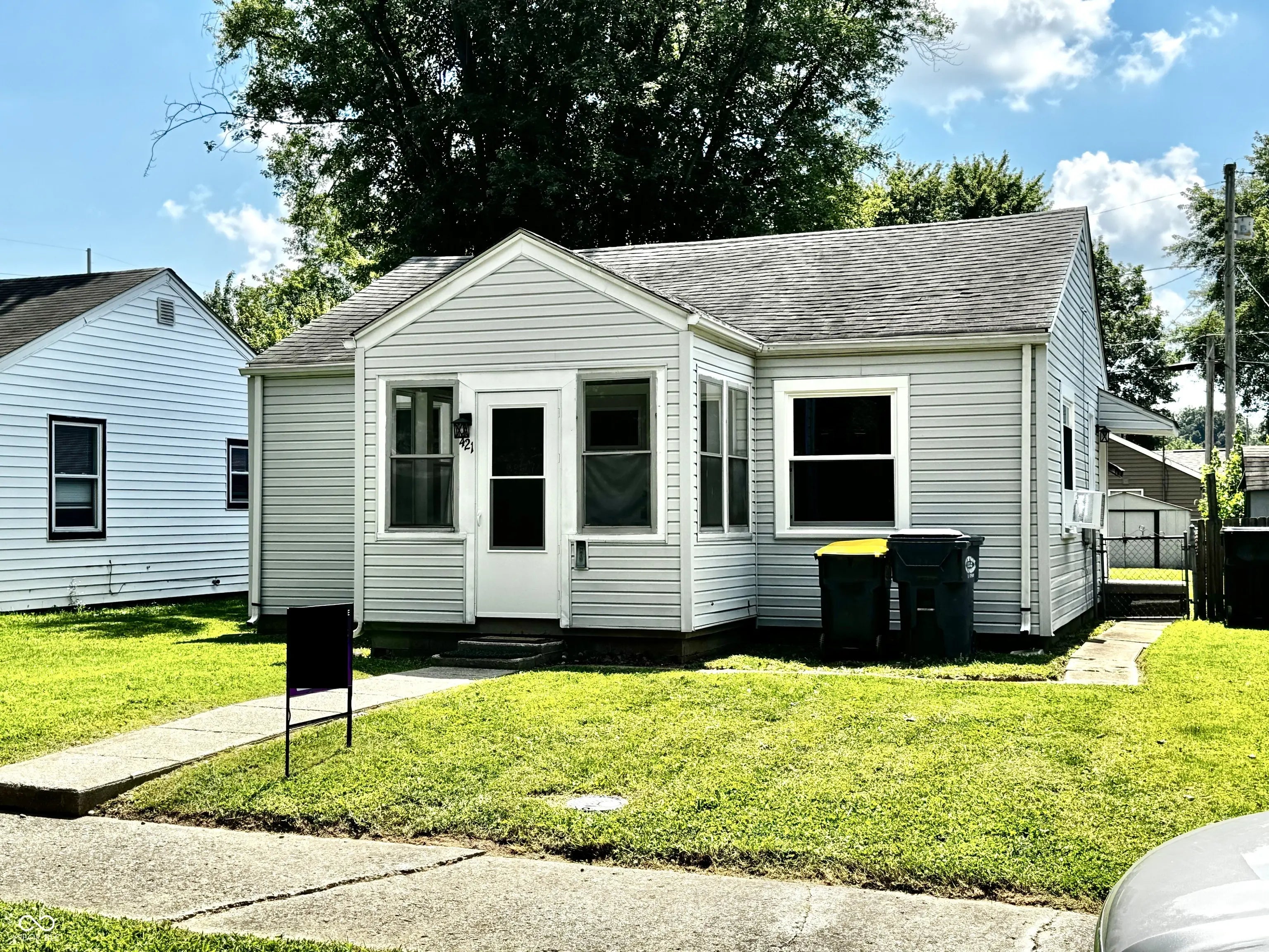 Photo of 421 E 36th Street Anderson, IN 46013