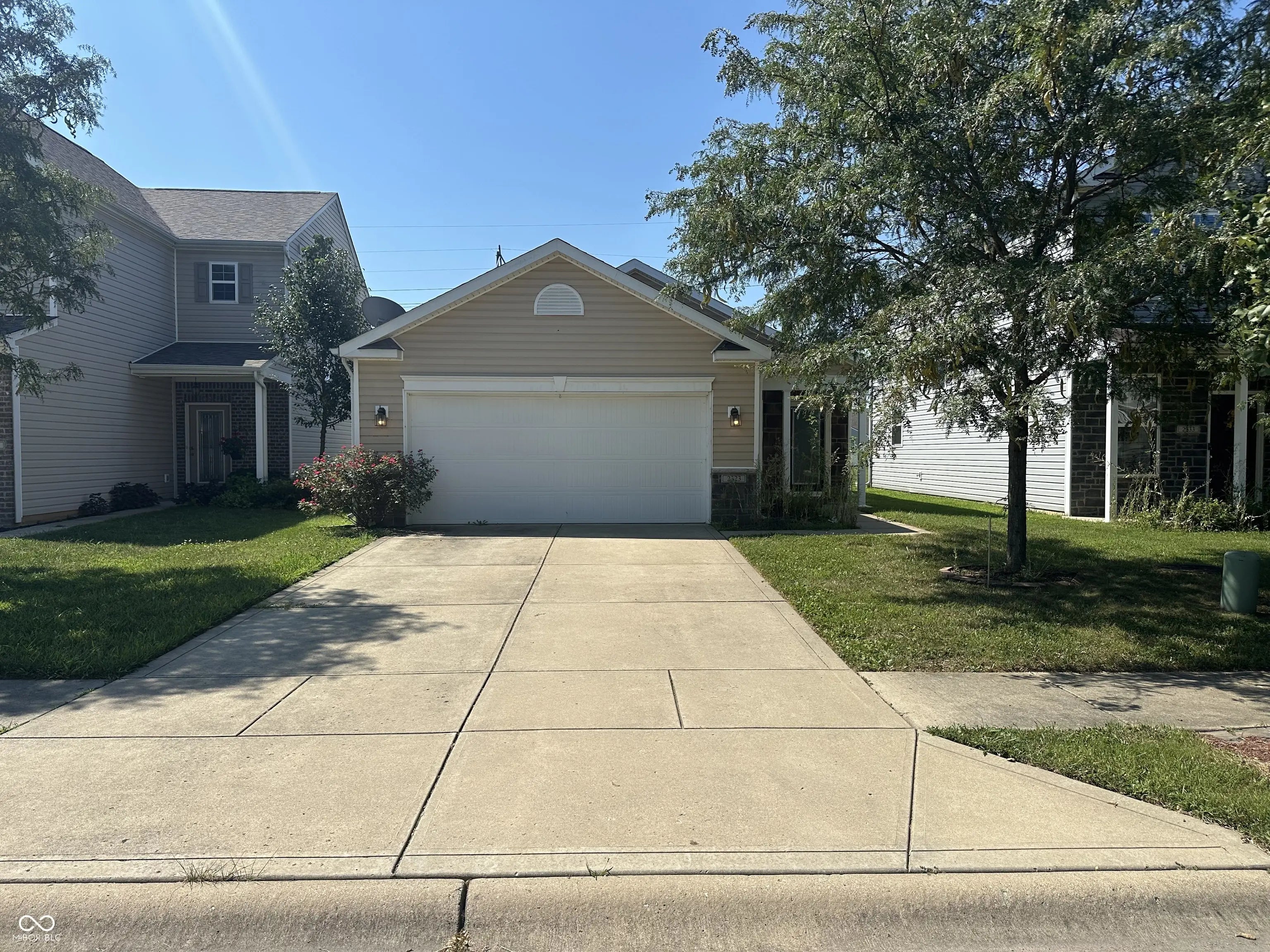 Photo of 2323 Shadow Bend Drive Columbus, IN 47201